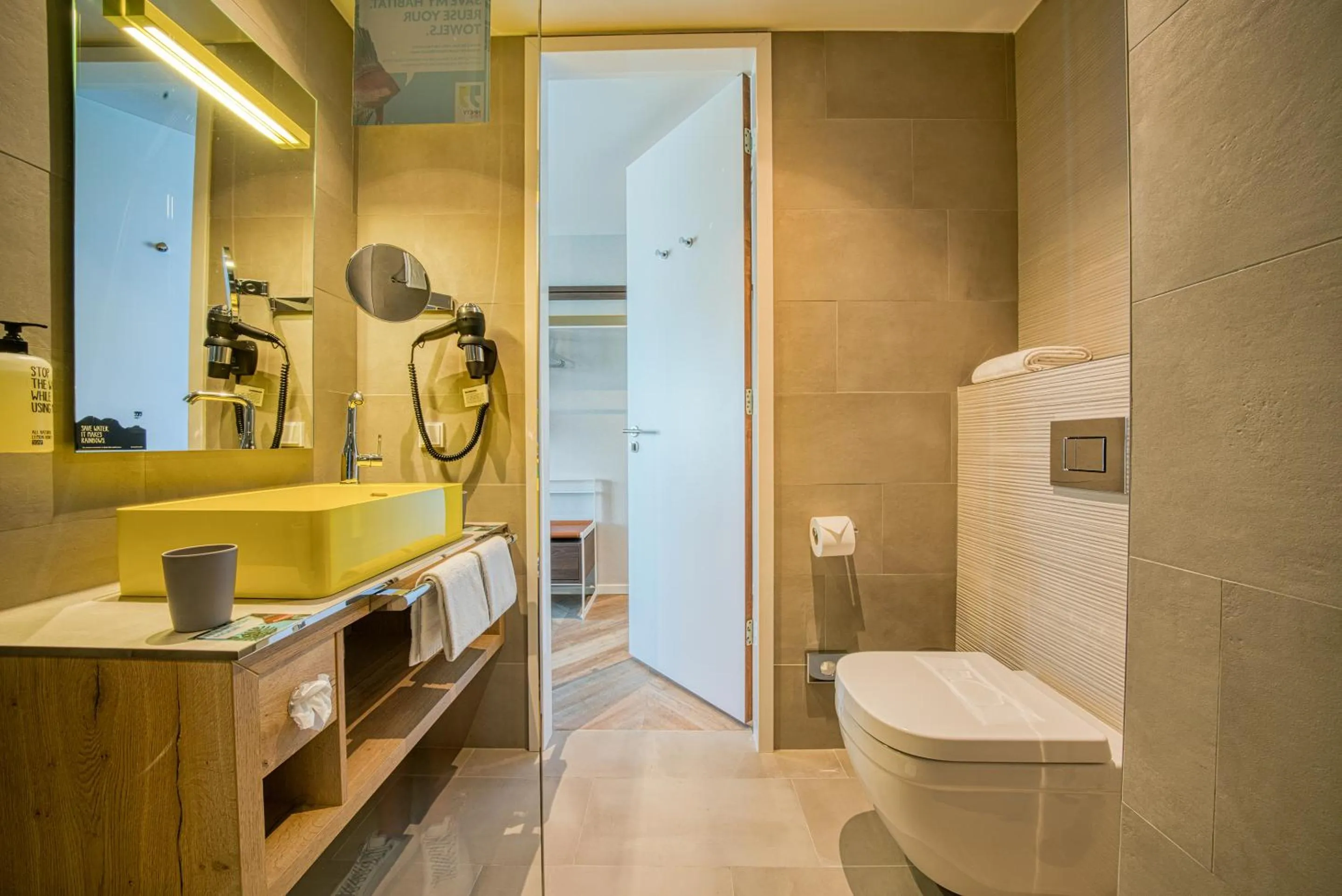 Bathroom in Vienna House Easy by Wyndham Amsterdam Airport Schiphol