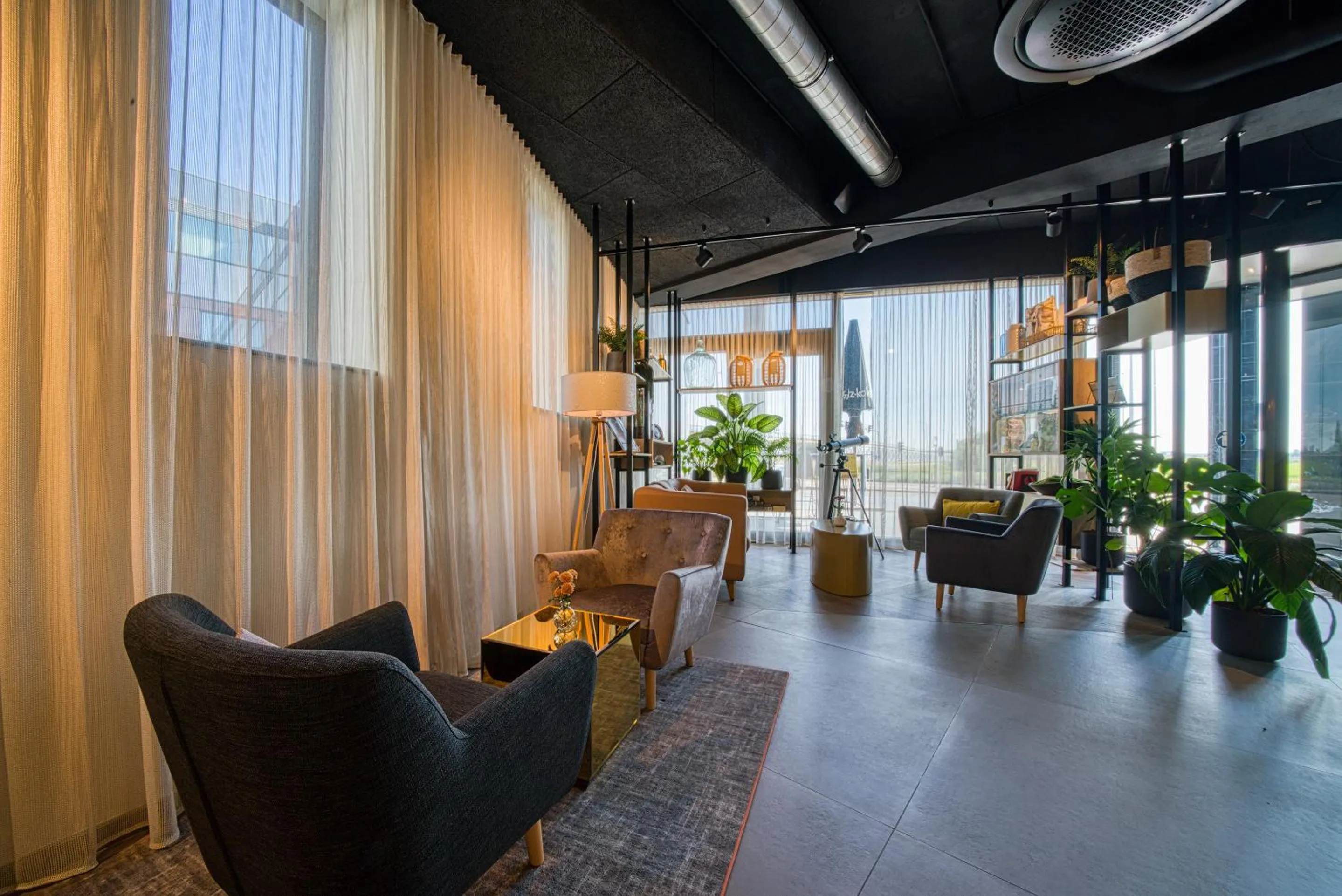 Lobby or reception in Vienna House Easy by Wyndham Amsterdam Airport Schiphol