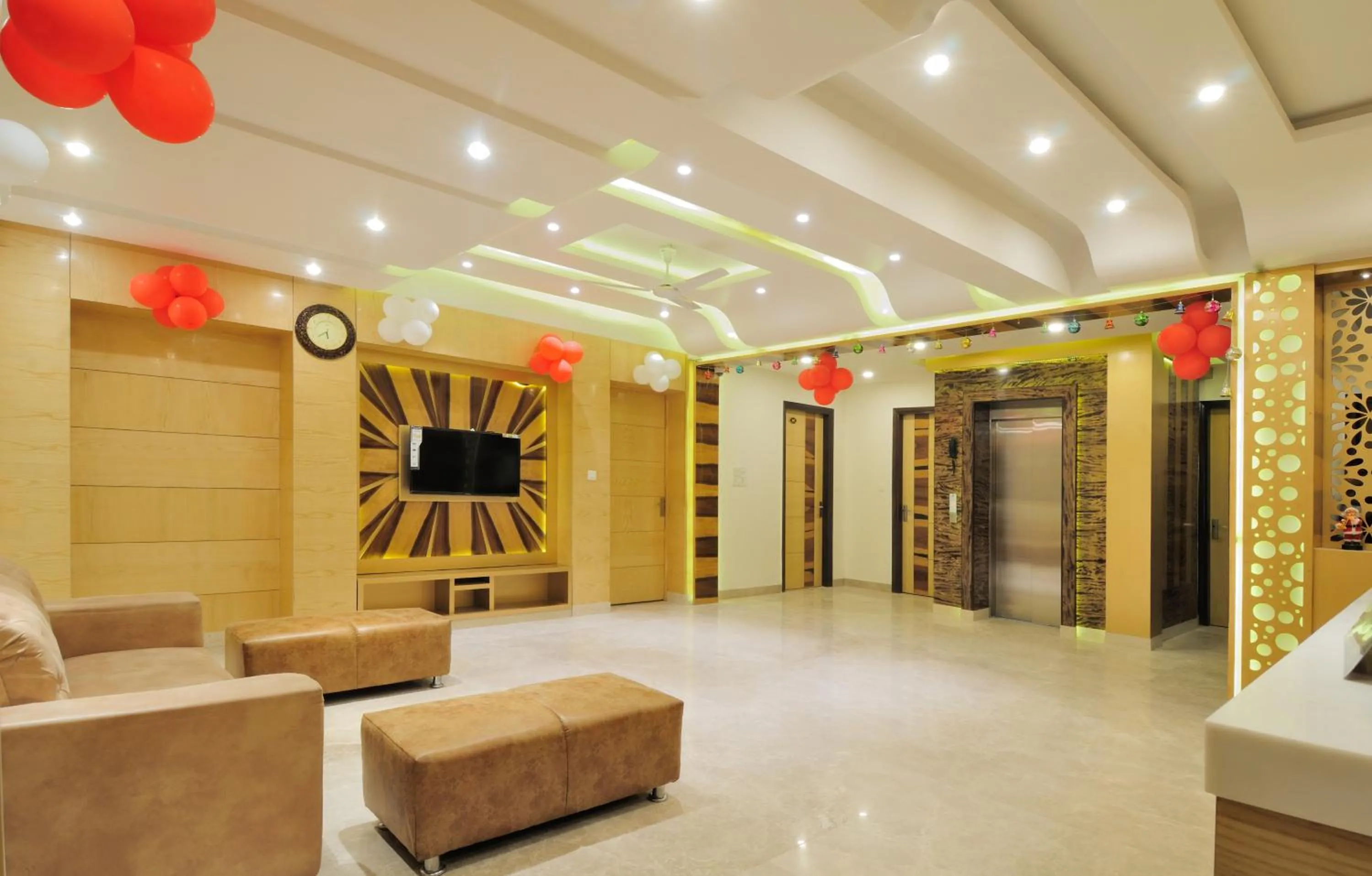 Area and facilities in The Gold Inn - Paharganj