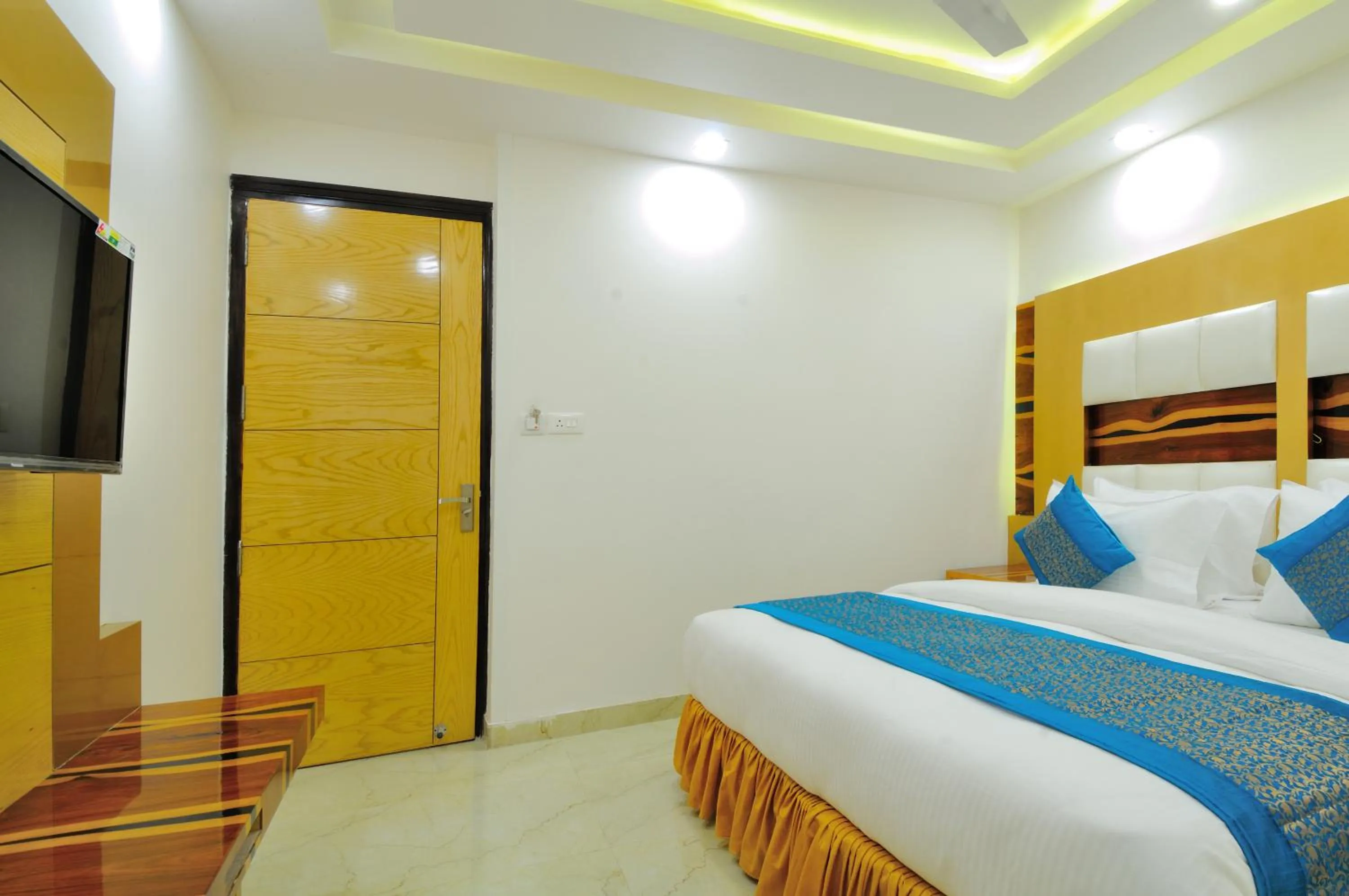 Bedroom, Bed in The Gold Inn - Paharganj