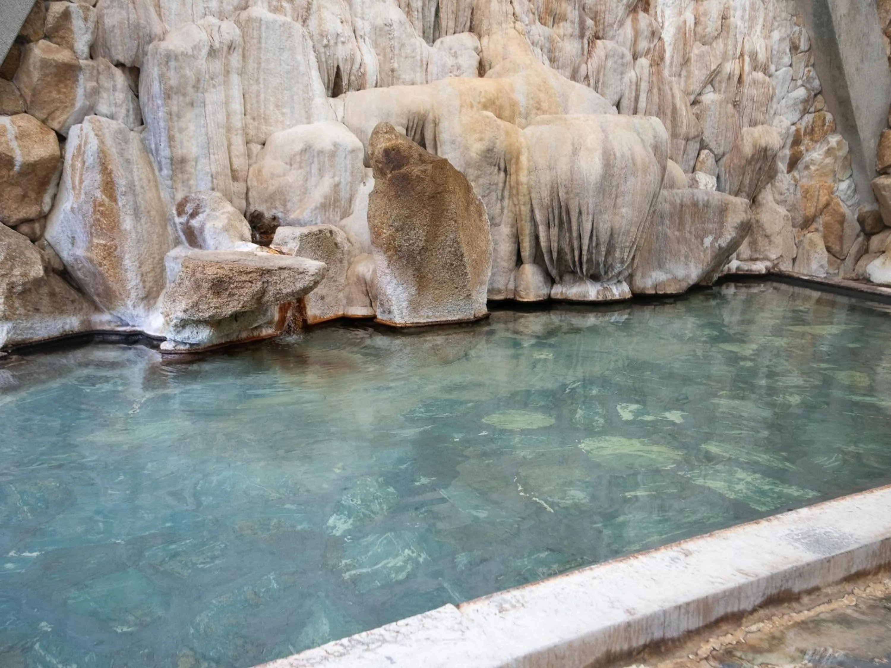 Public Bath in HOTEL SHIRAHAMAKAN