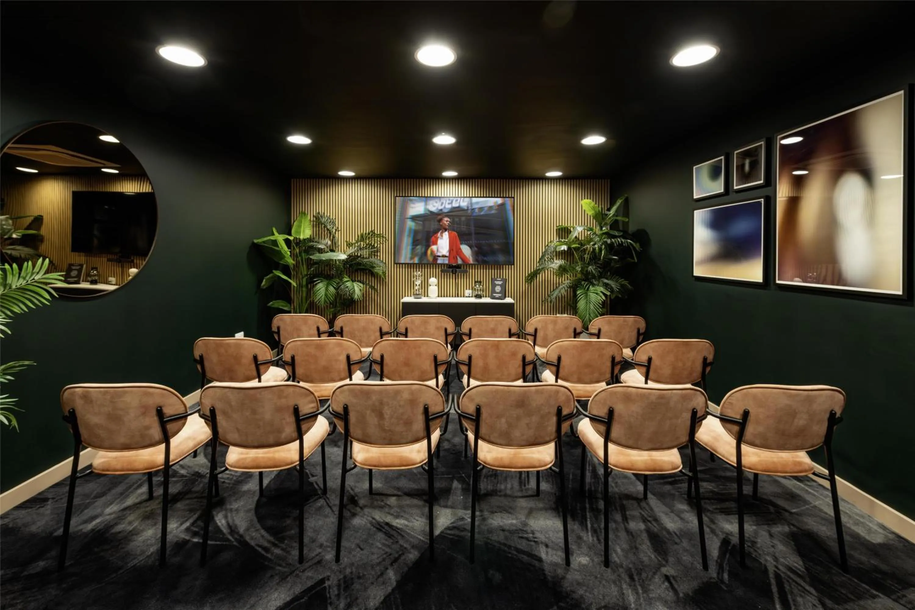 Meeting/conference room in YOTEL London City