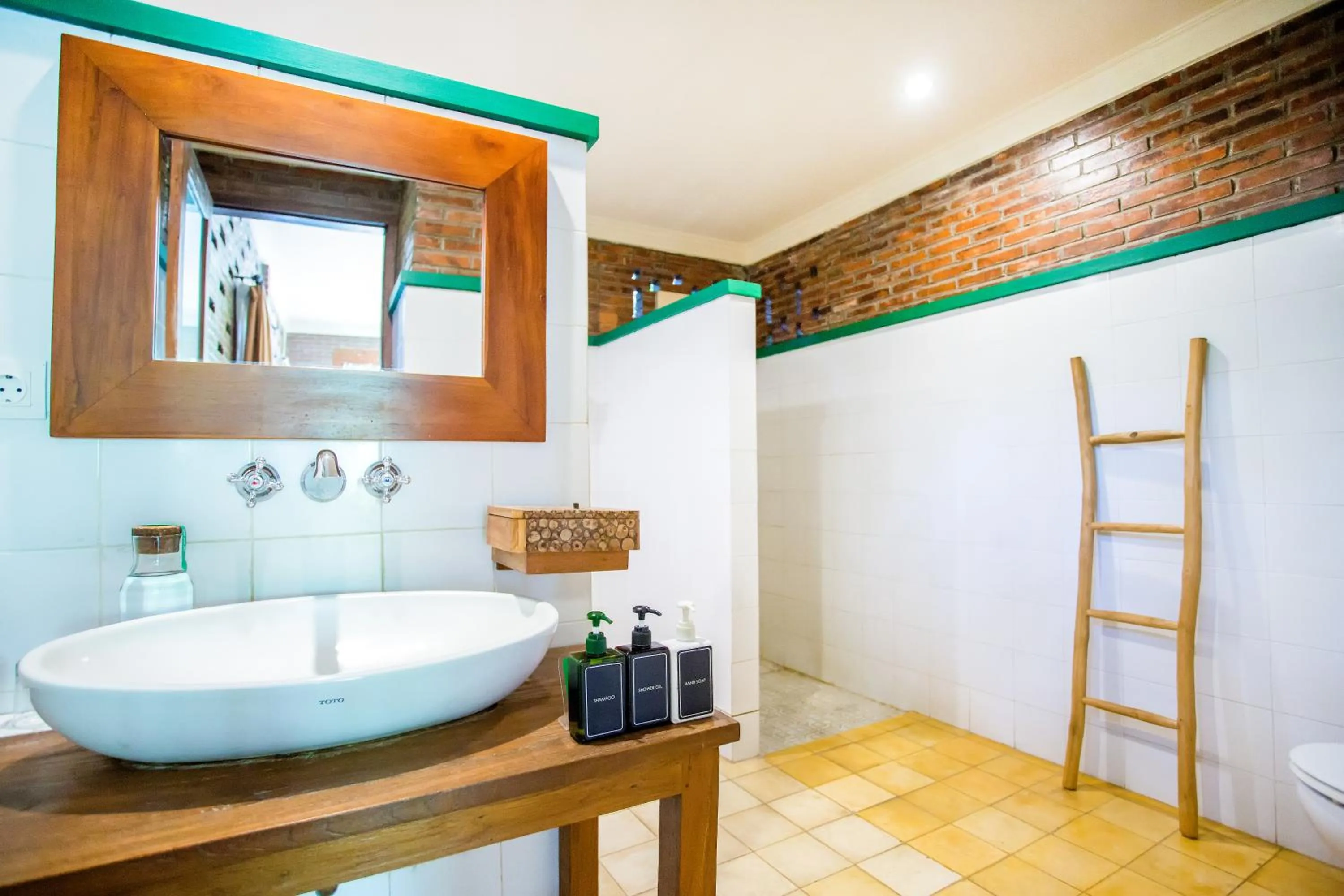 Shower in Ubud Heaven Penestanan