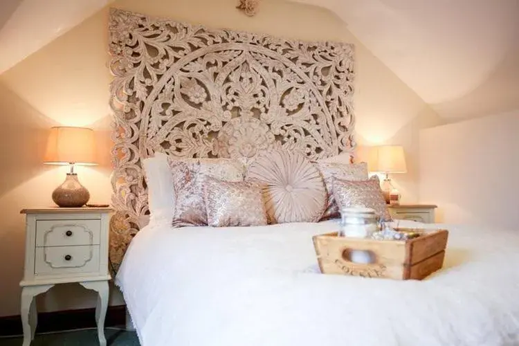 The Shepherd's Purse The Shepherd's Purse