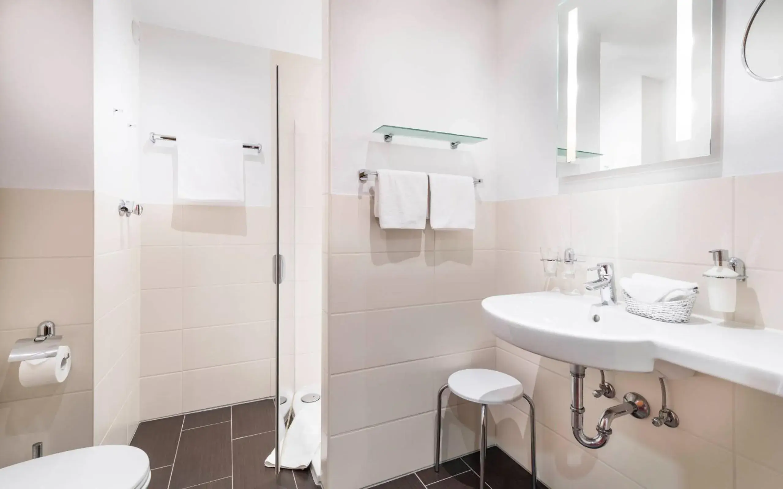 Double Room in Hotel am Kurpark Double Room in Hotel am Kurpark