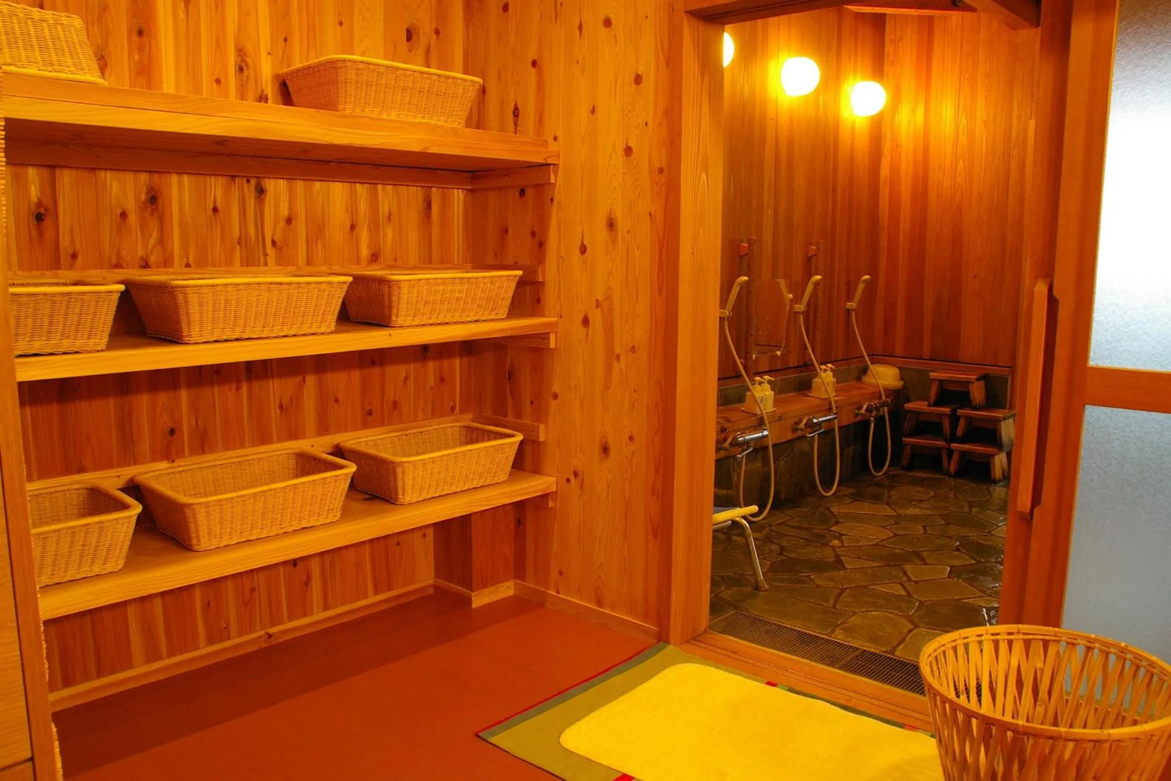 Hot Spring Bath in Kirinosato Takahara