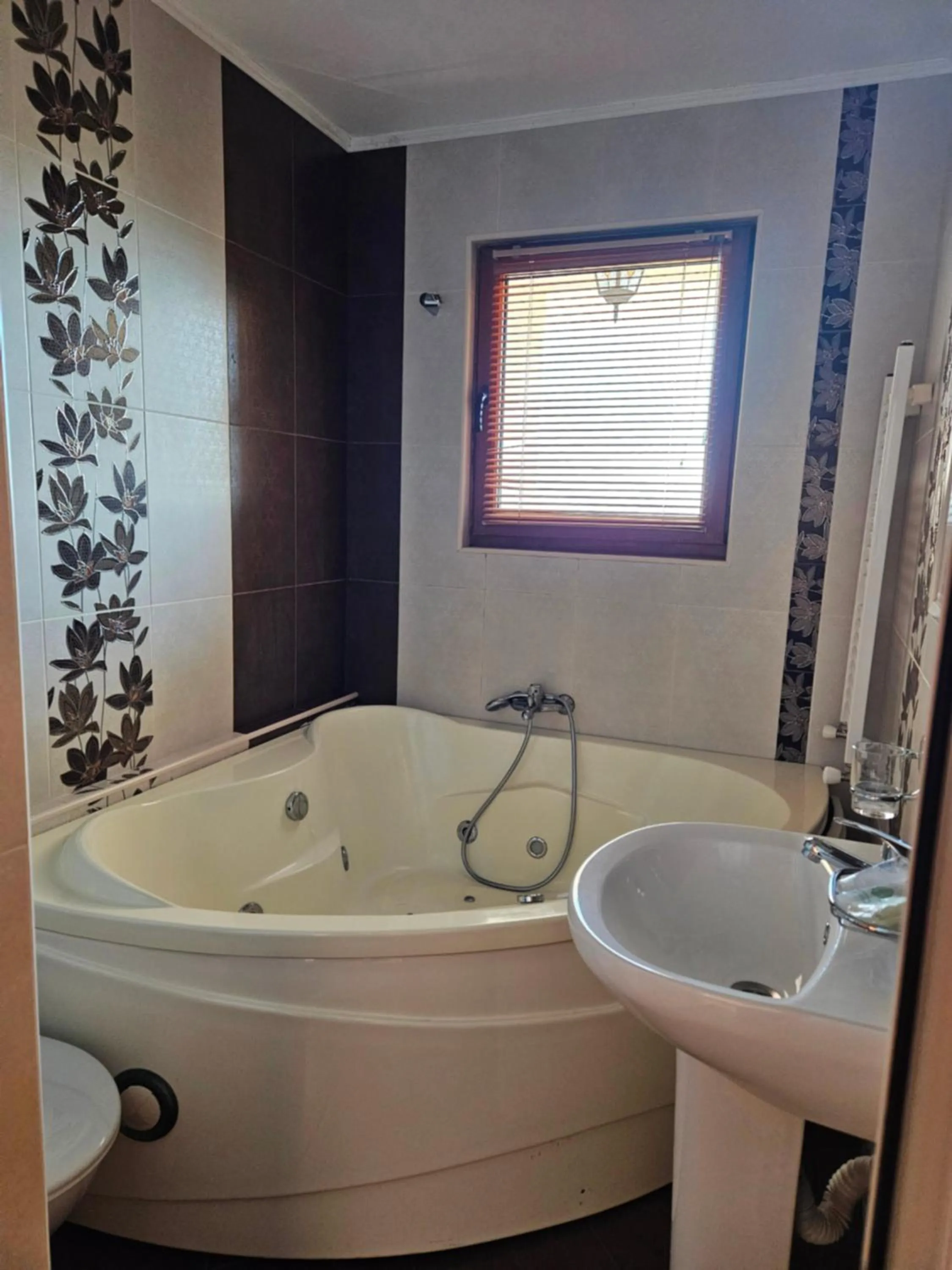 Hot Tub in Panorama Family Hotel