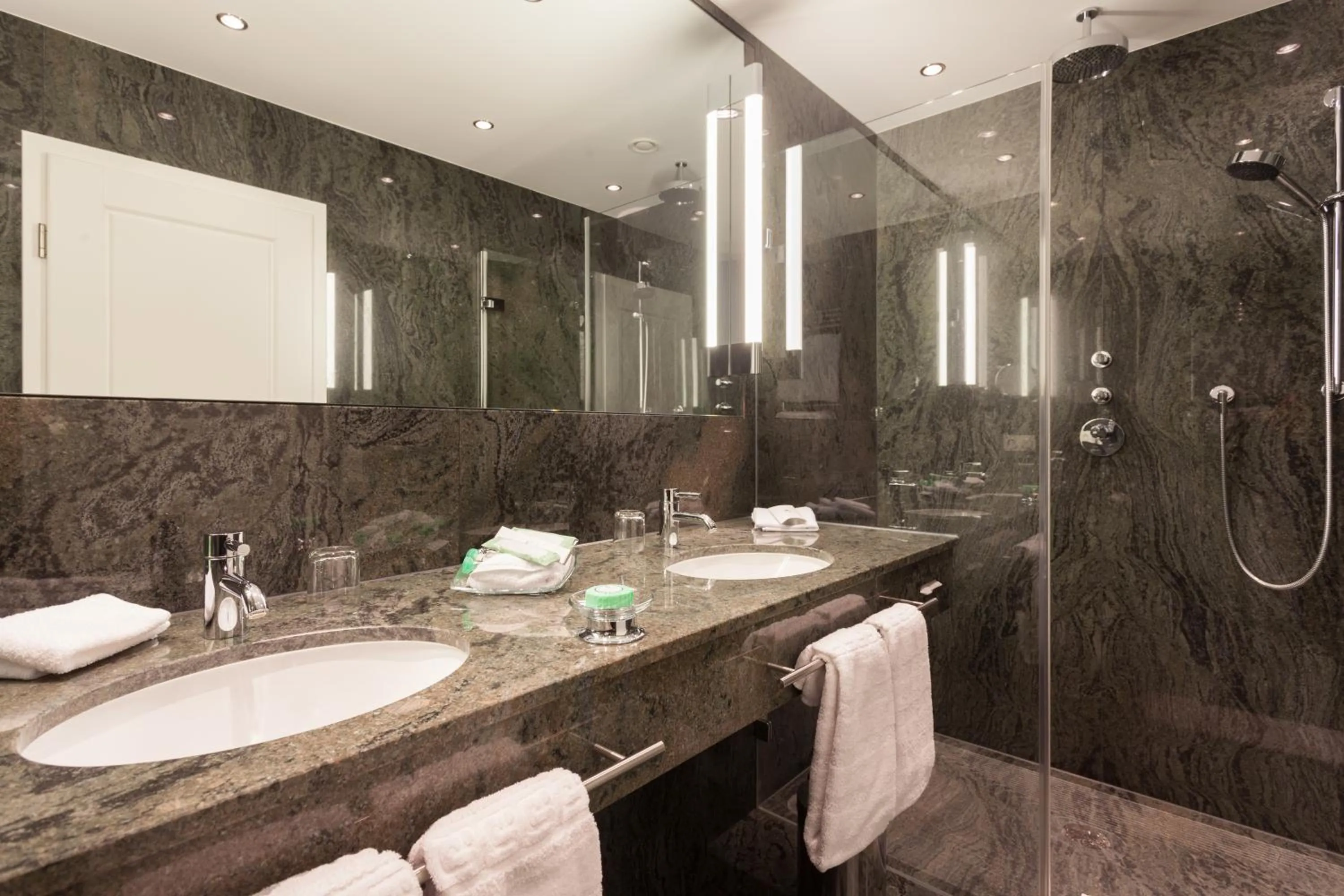 Shower in Sauerland Stern Hotel