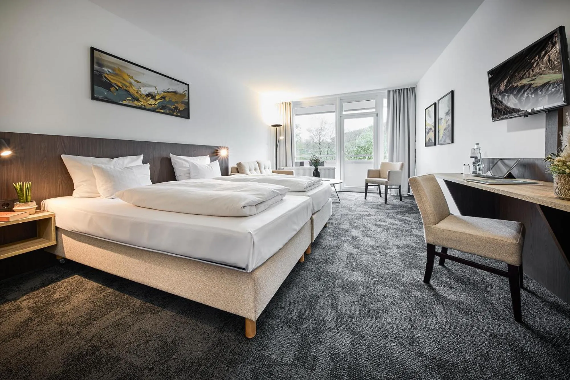 Photo of the whole room, Bed in Sauerland Stern Hotel