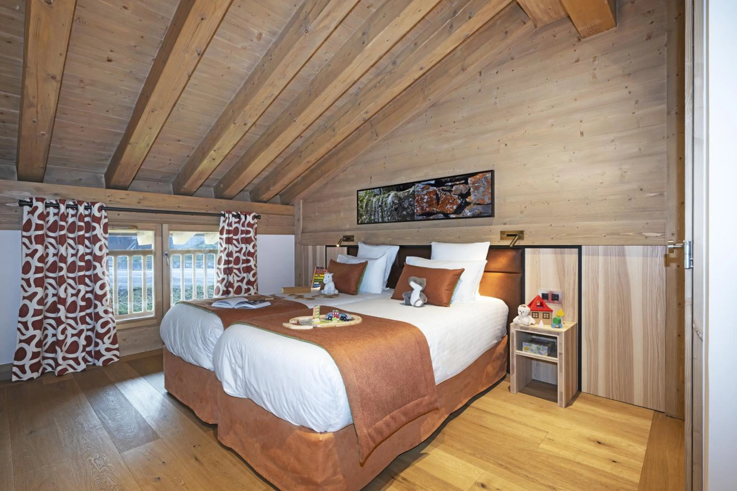 Photo of the whole room, Bed in MGM Hôtels & Résidences - Résidence Alpen Lodge