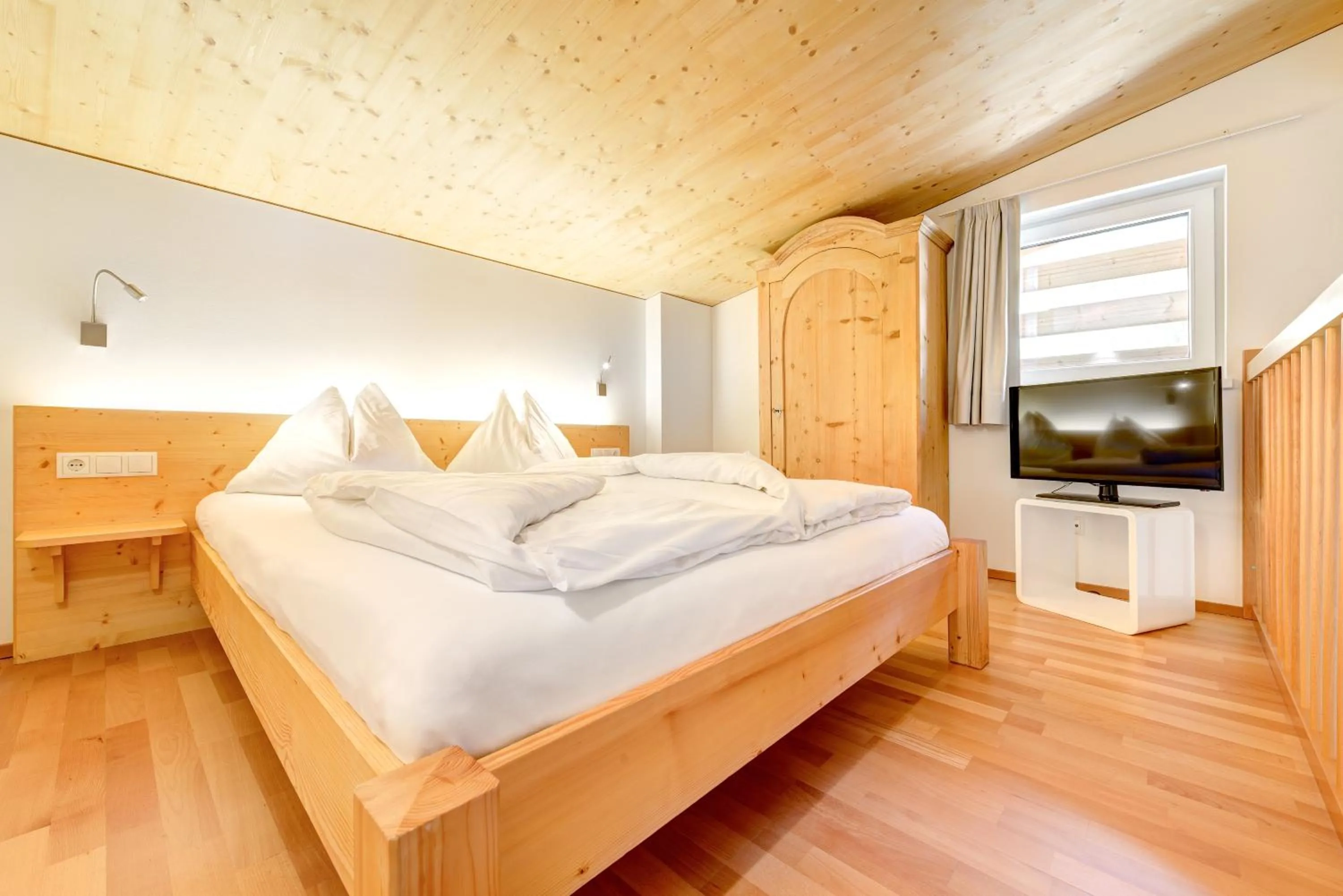 Bed in Hotel Lün