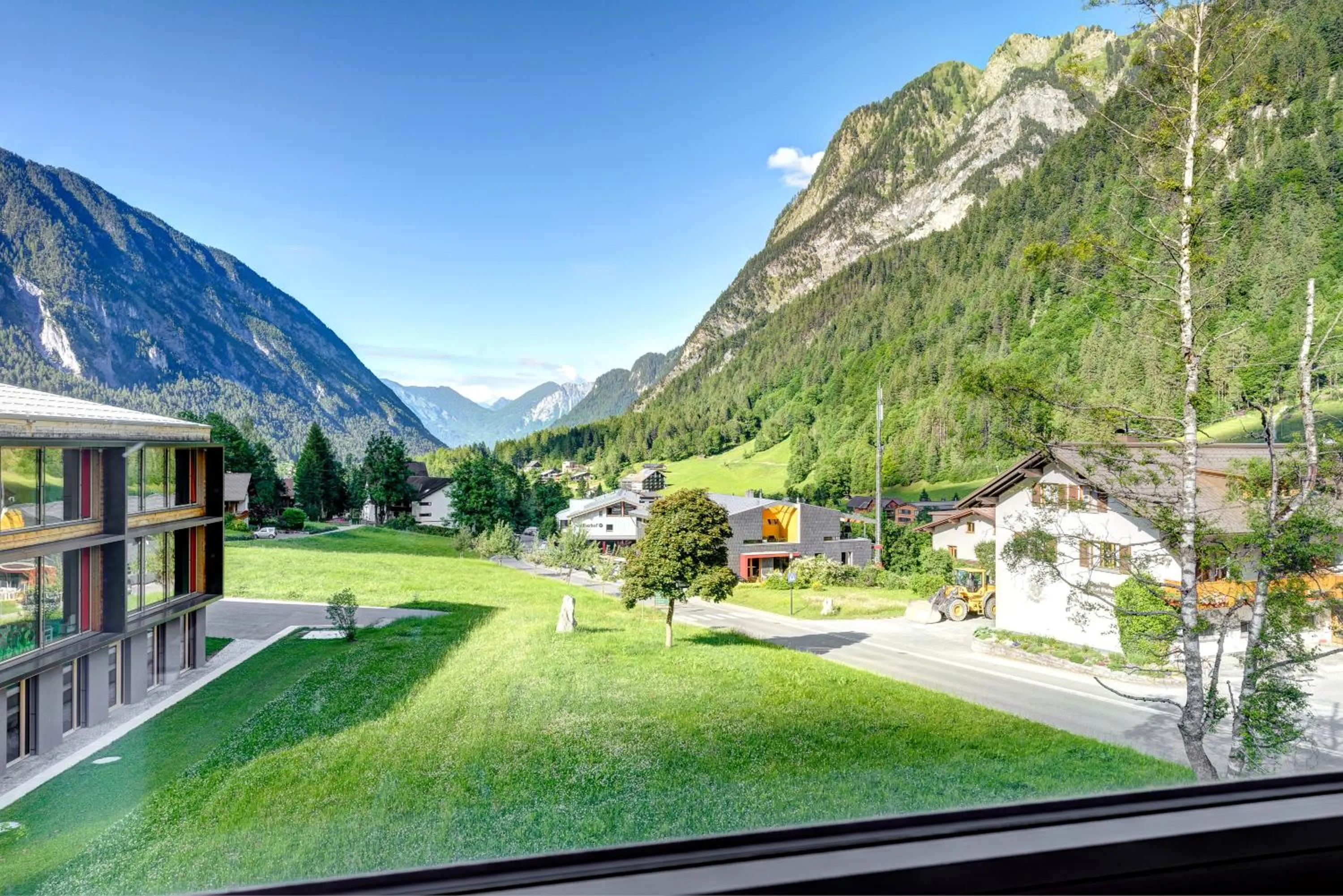 Mountain view in Hotel Lün
