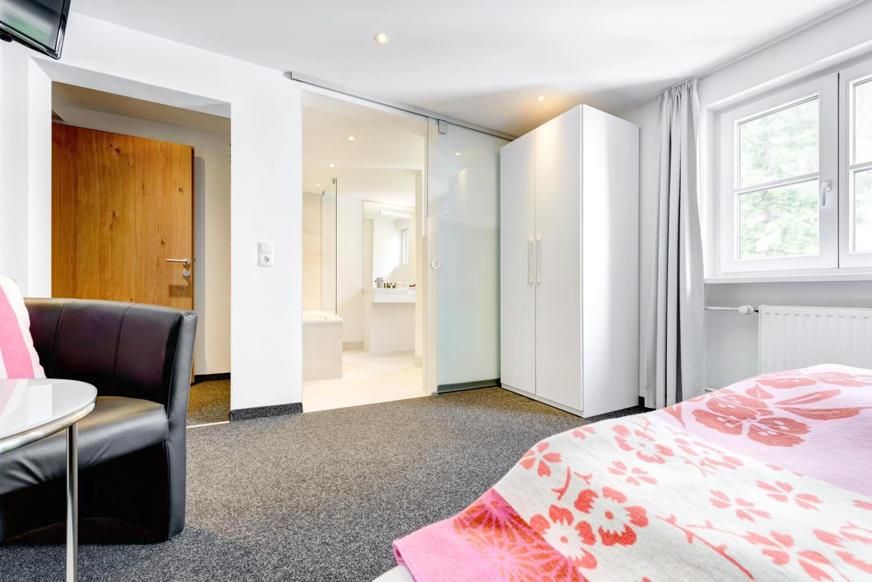 Standard Double Room in Hotel Lün