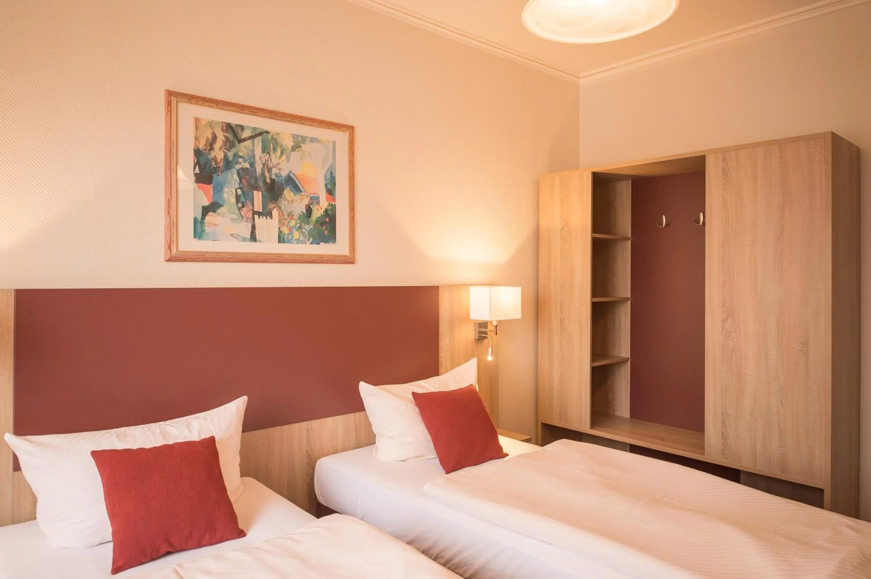 Photo of the whole room, Bed in Hotel Leander