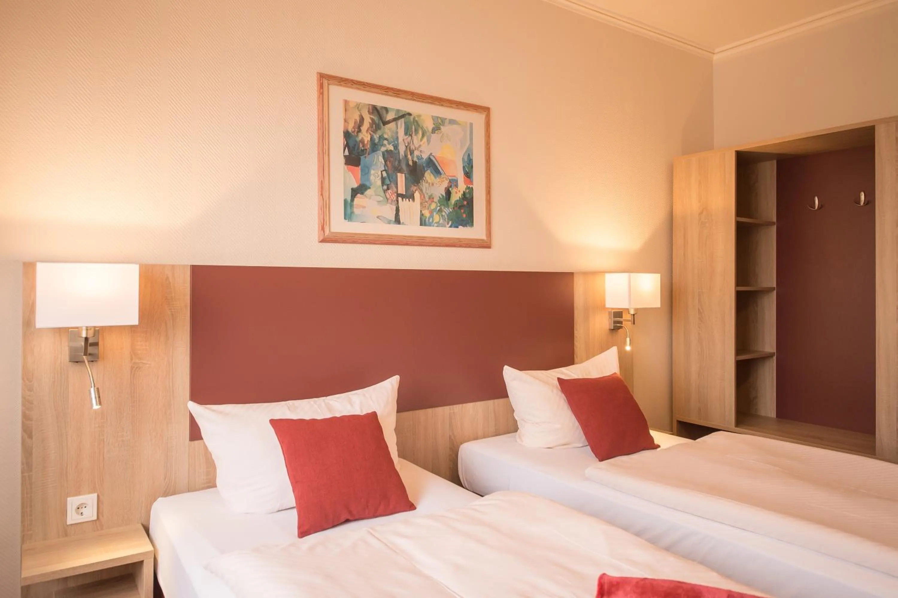 Photo of the whole room, Bed in Hotel Leander