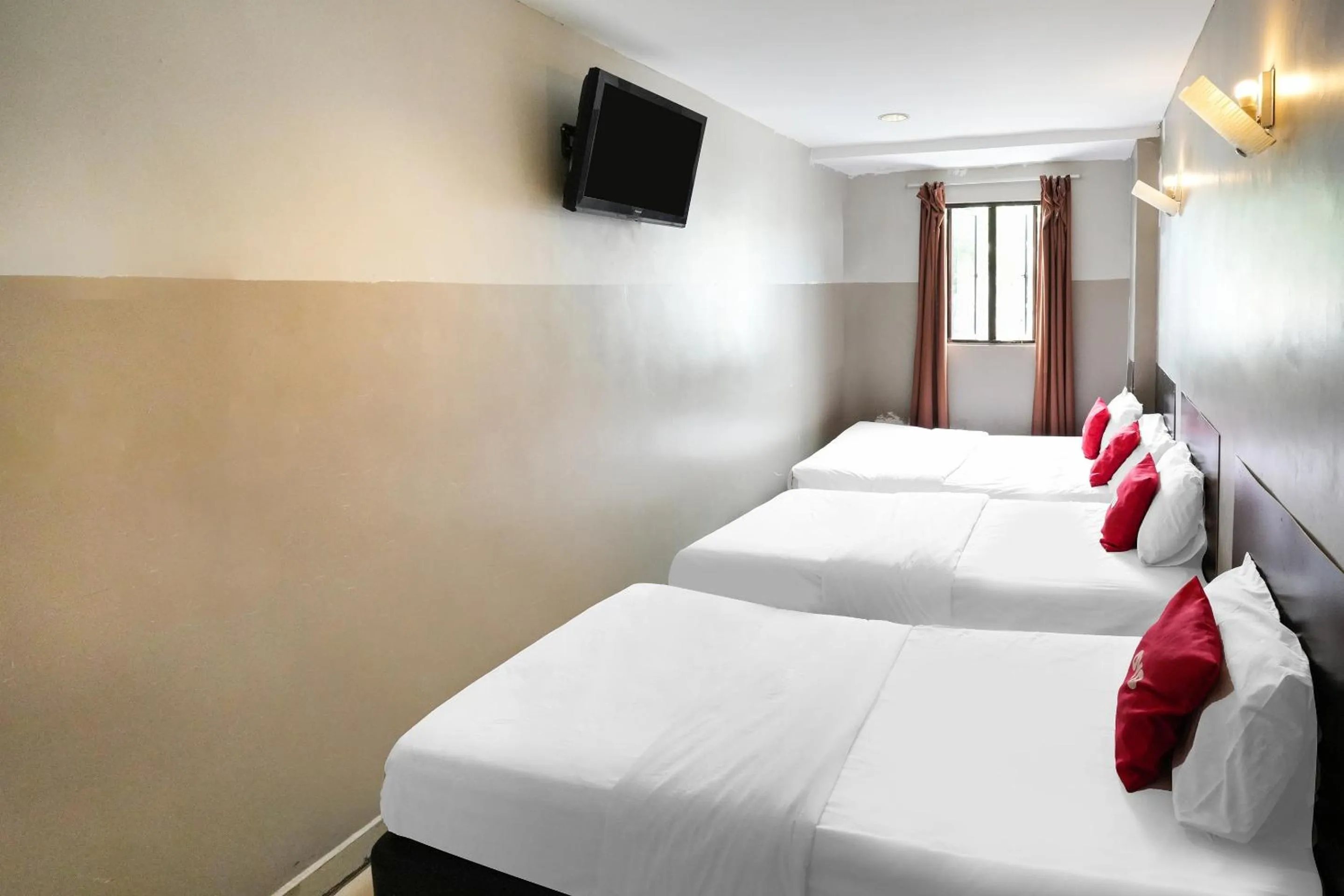 Bedroom, Bed in Hotel O 365 Nice Stay