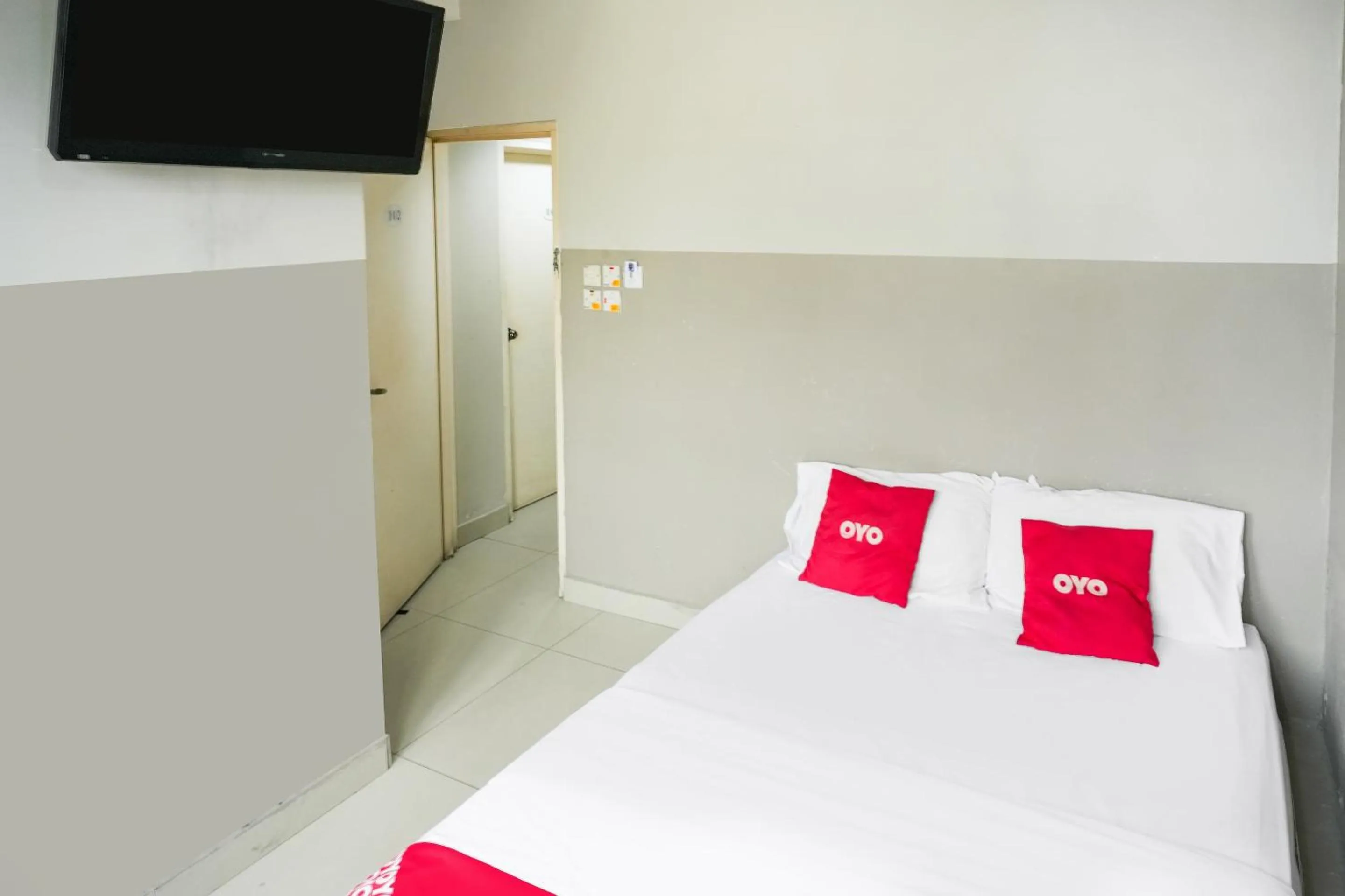 Bedroom, Bed in Hotel O 365 Nice Stay