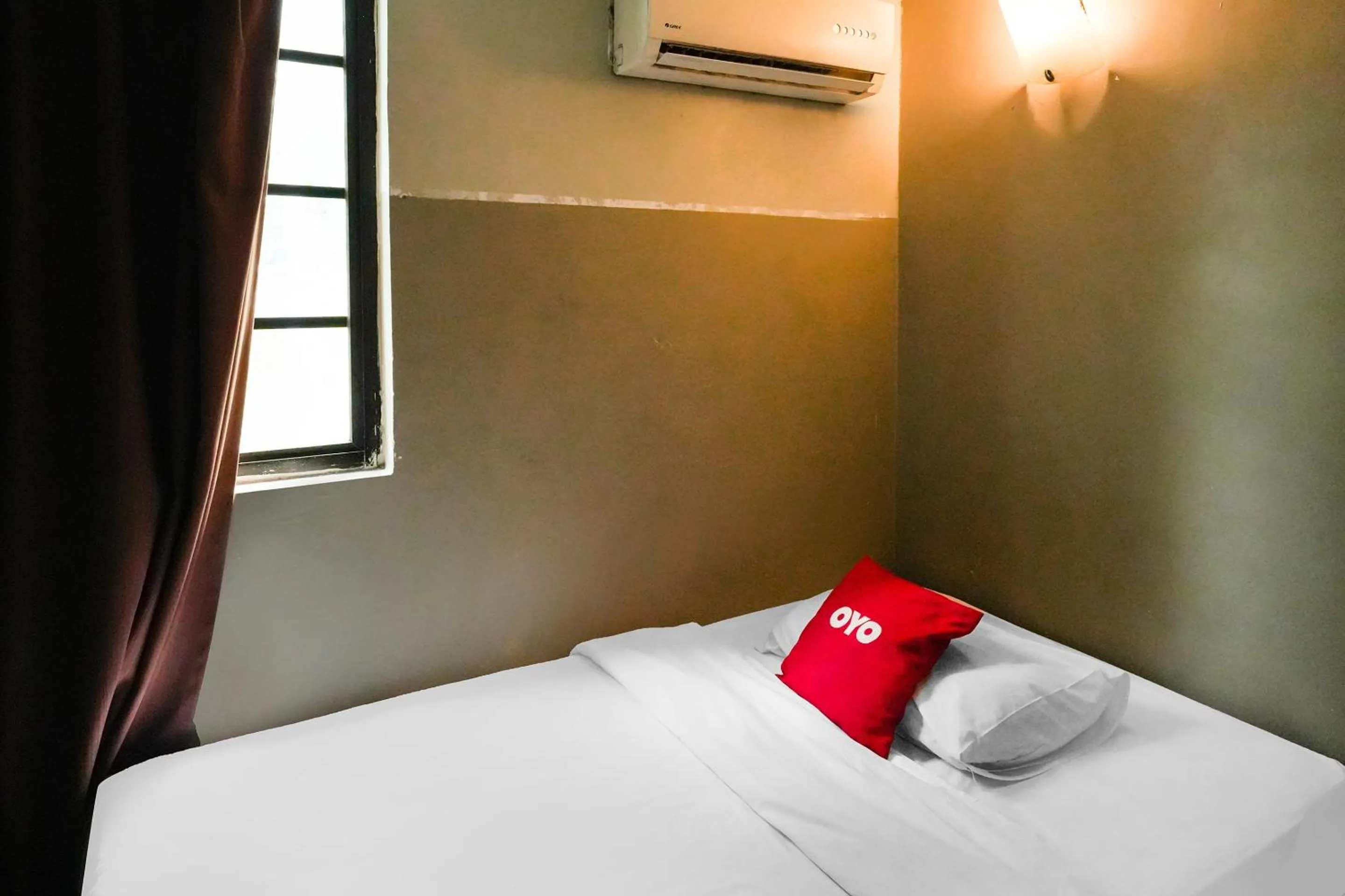 Bedroom, Bed in Hotel O 365 Nice Stay