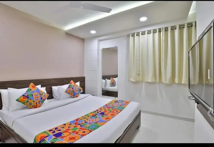 Bed in Hotel Nice RAILWAY STATION