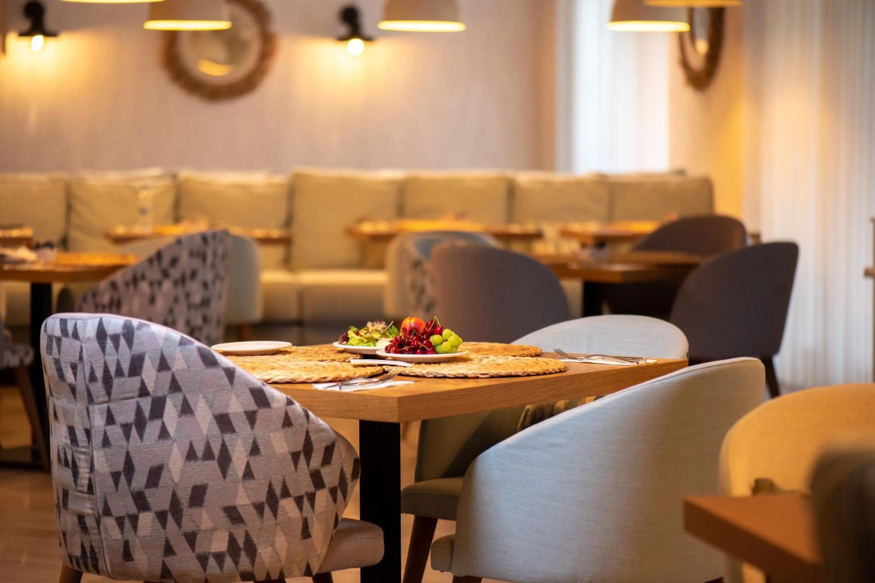 Restaurant/places to eat in Siena Premium Retreat