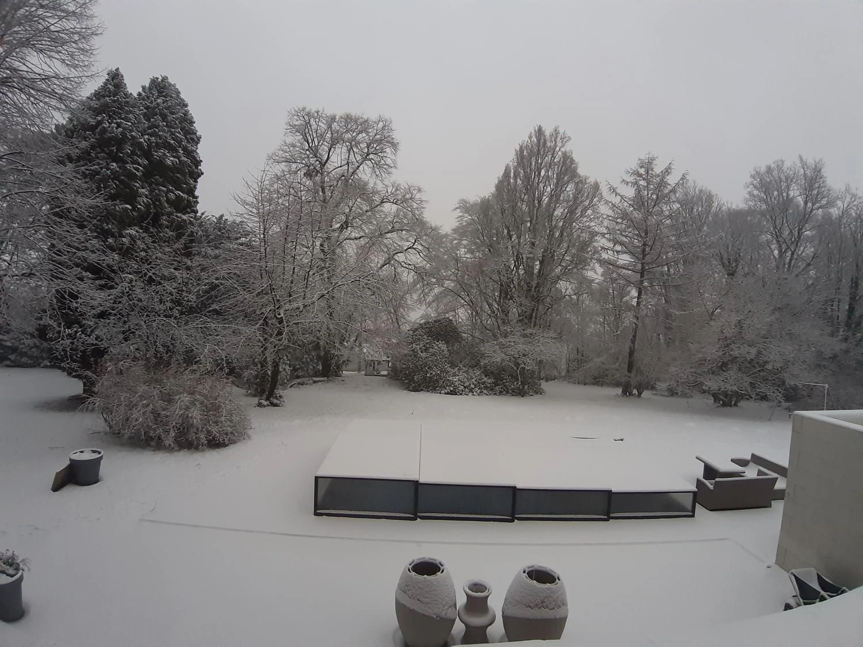 Swimming pool in B&B Chatelet Cremers