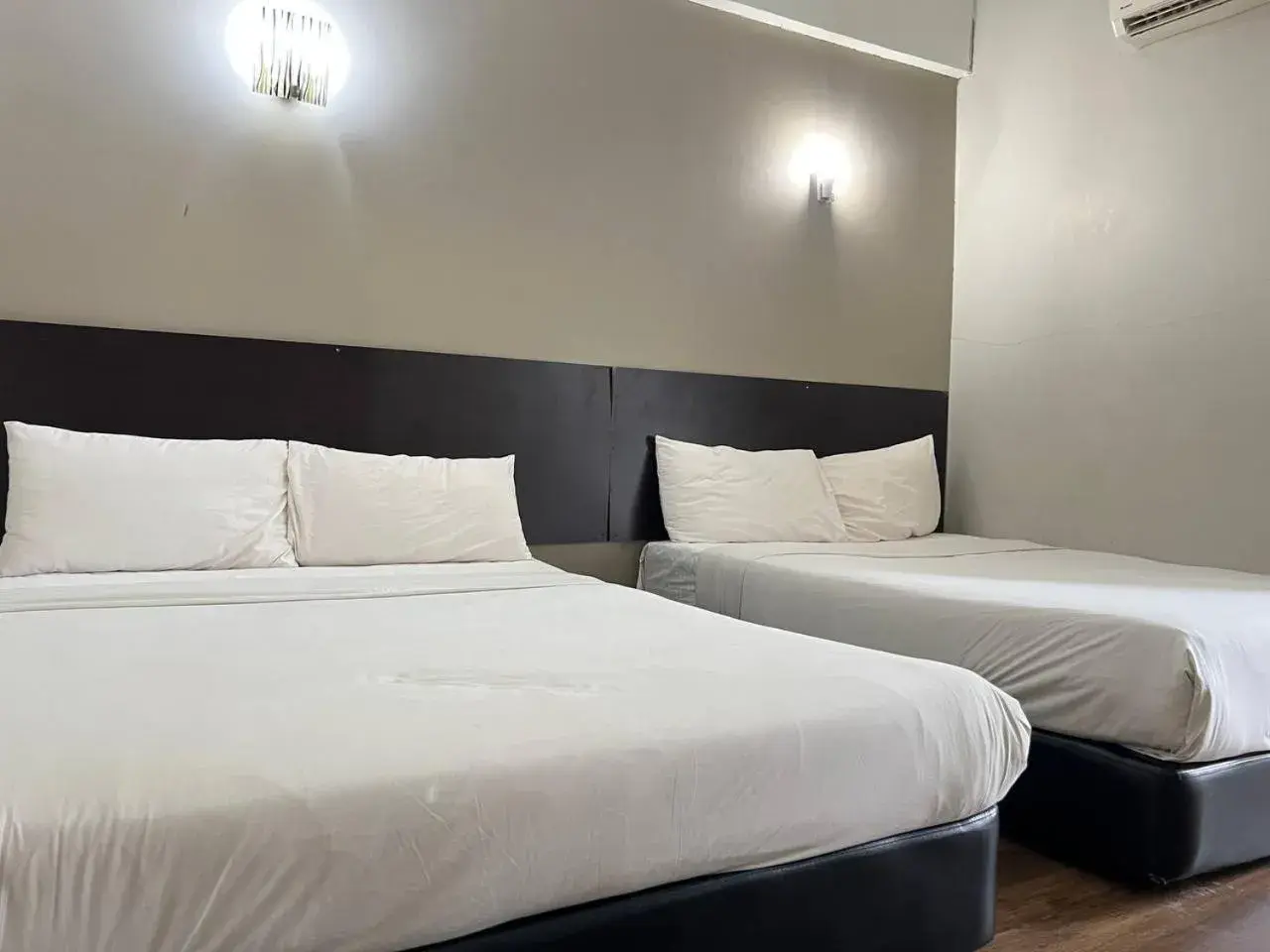 Family Suite in Hotel O Nice Stay Three Six Five Services Family Suite in Hotel O Nice Stay Three Six Five Services