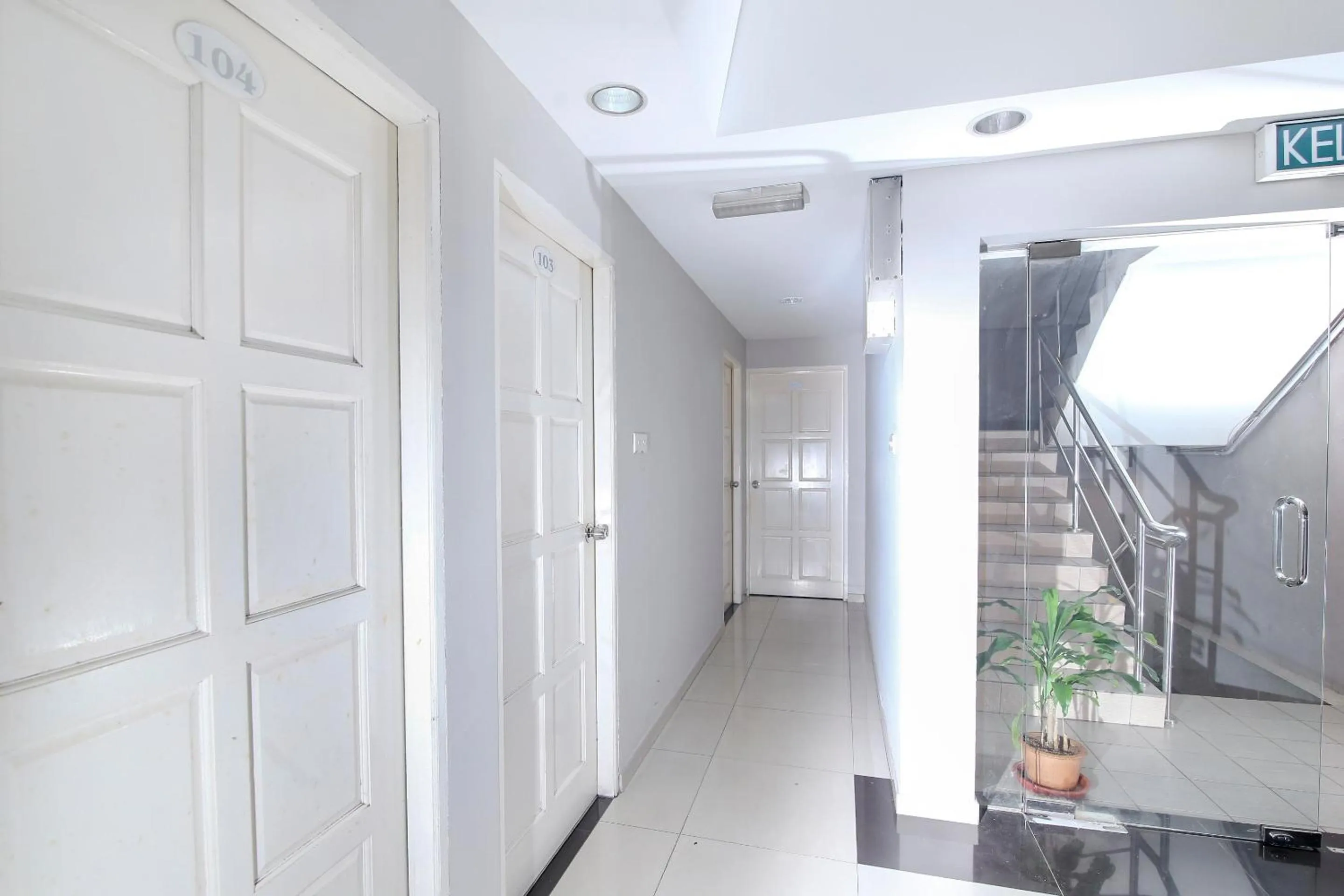 Lobby or reception in Hotel O Nice Stay Three Six Five Services