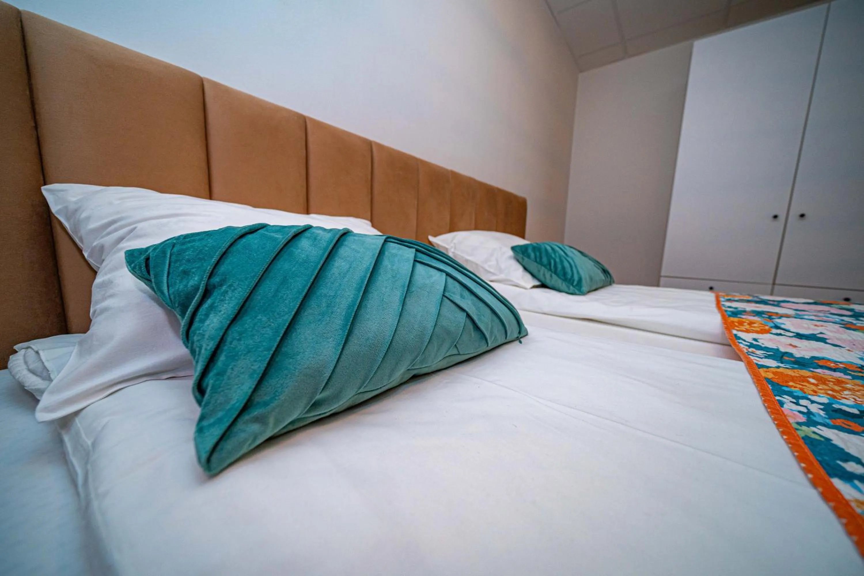 Bed in FRIENDS RESIDENCE Apartments