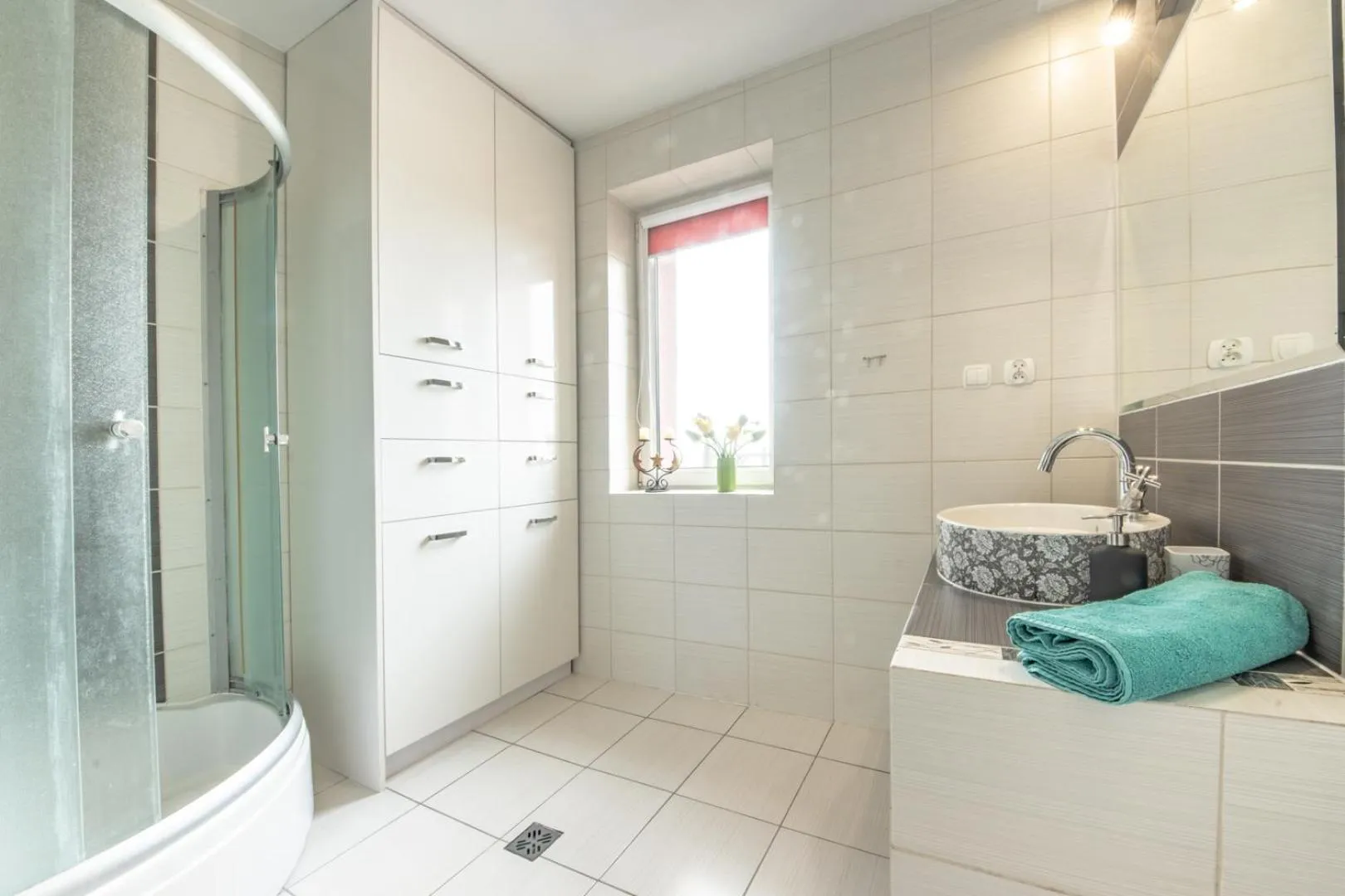 Bathroom in Admiral aqua resort