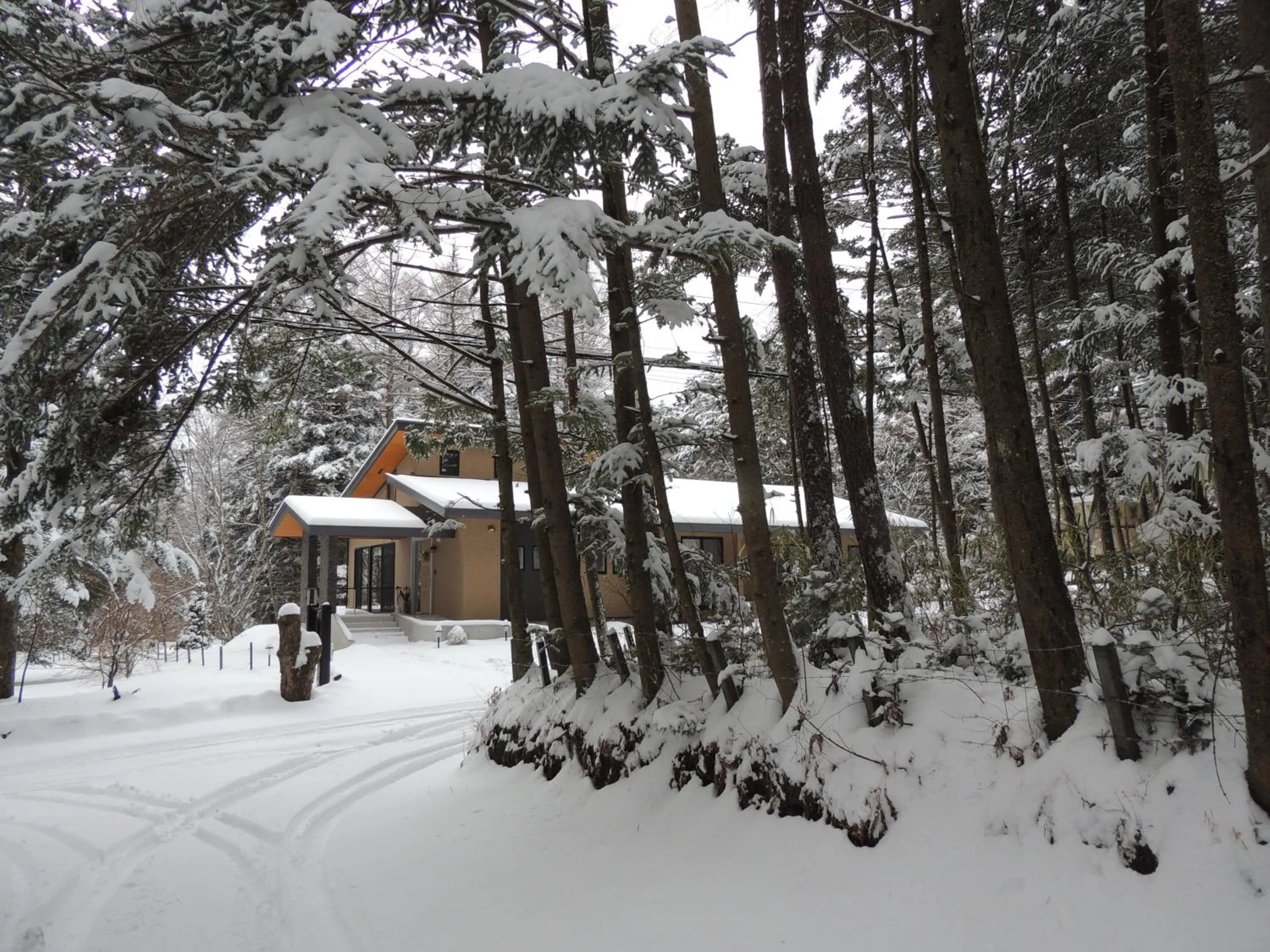 Property building in B&B Hotel Hyochoan