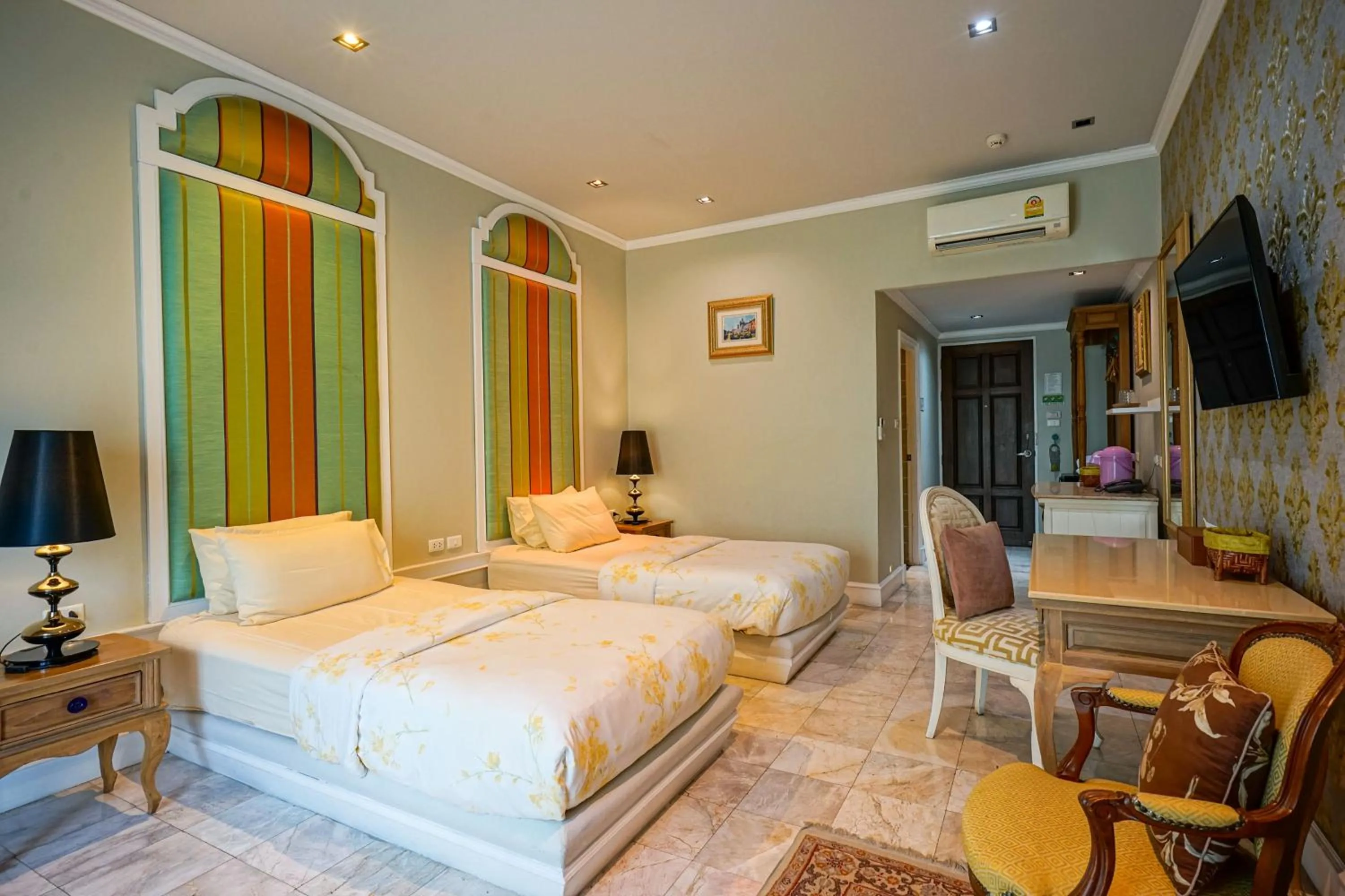 Bed in At Pingnakorn Huaykaew