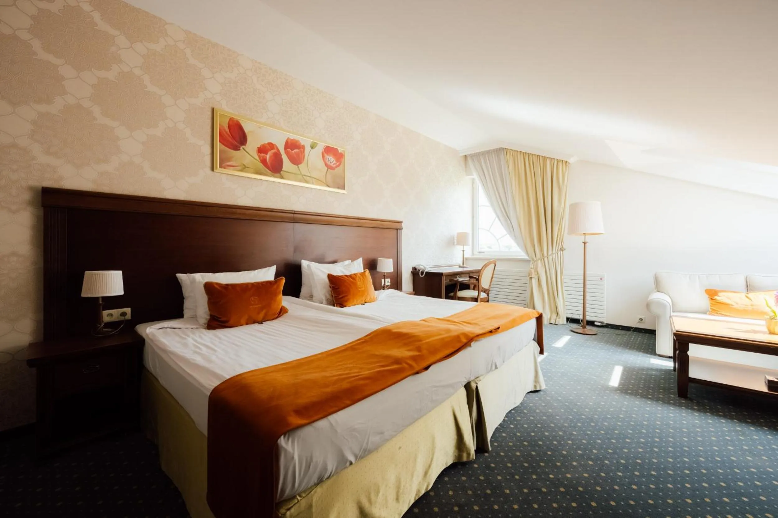 Bed in Hotel Splendor