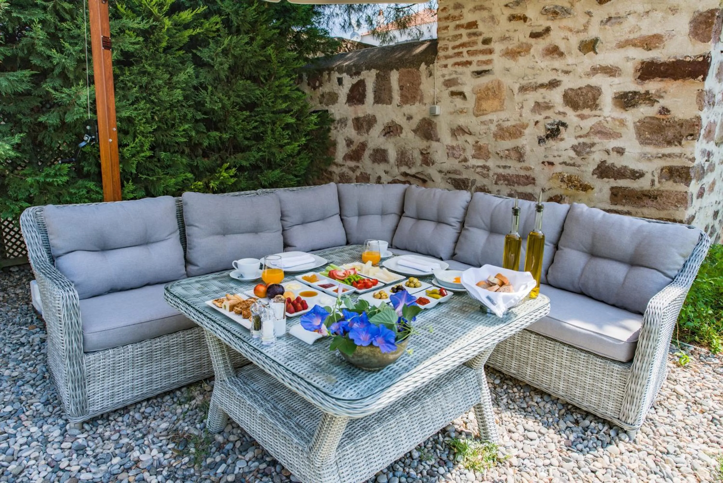 Patio in Elia Hotel Cunda by Ortunc