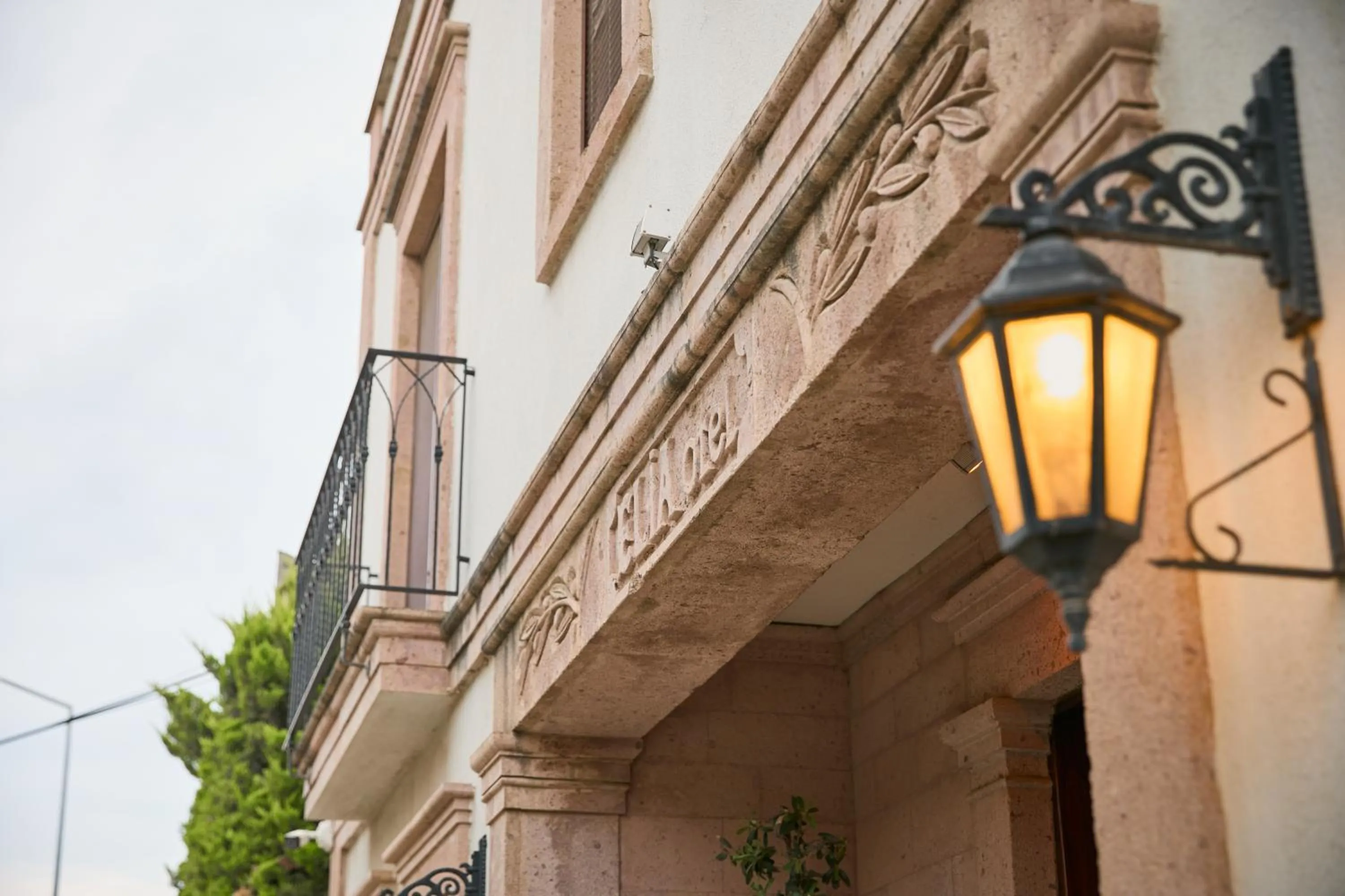 Decorative detail in Elia Hotel Cunda by Ortunc