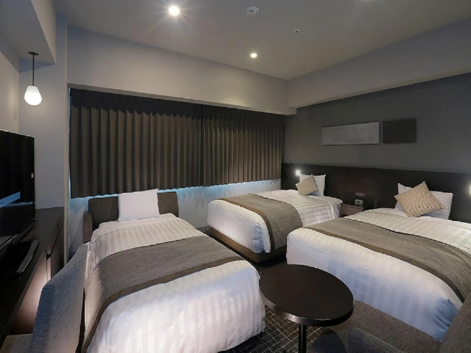 Bed in Hiroshima Washington Hotel