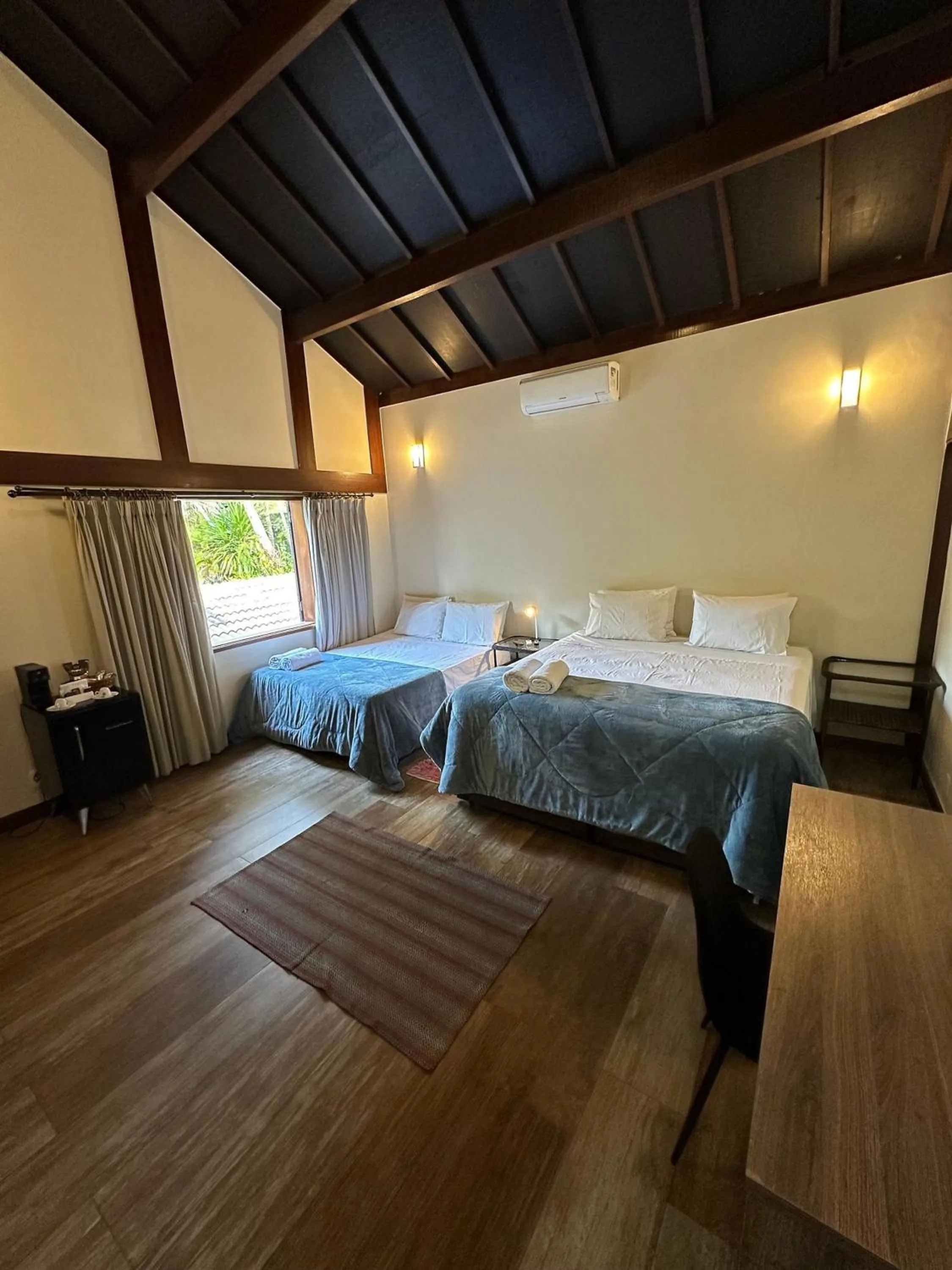 Photo of the whole room, Bed in Gaia Hotelaria