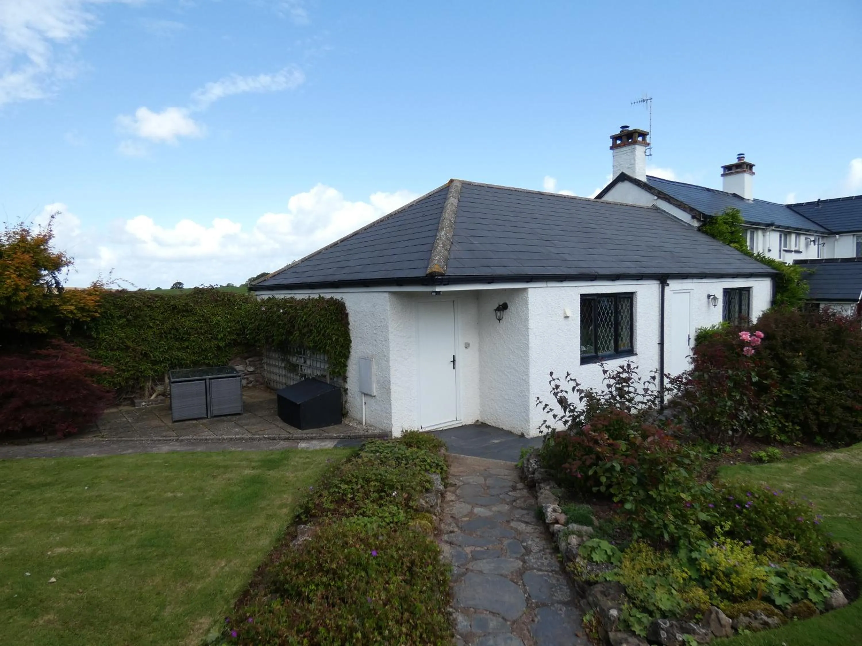 Property building in Bournestream