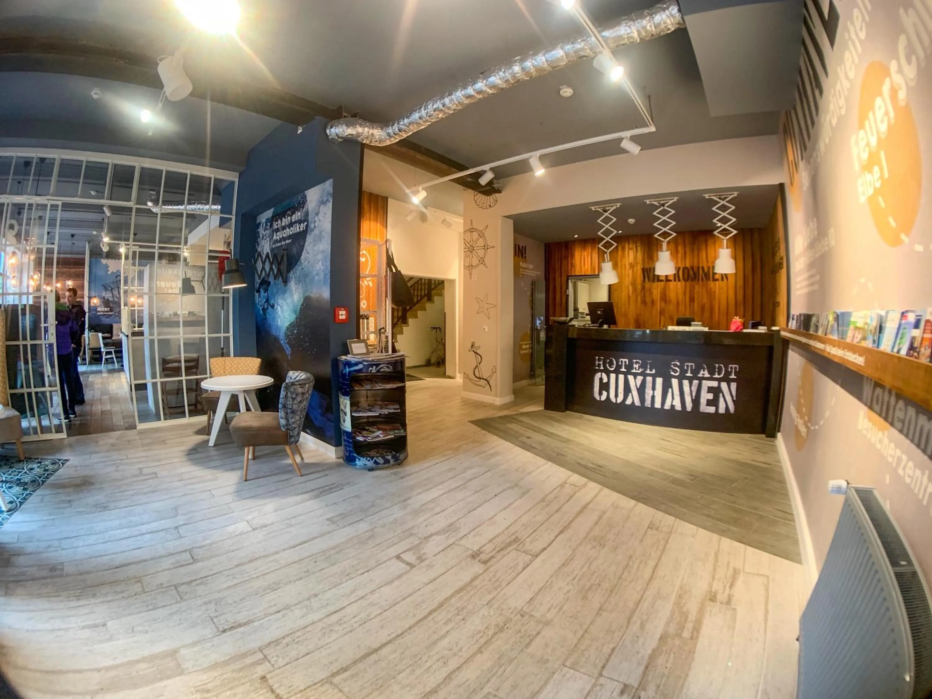 Staff in Hotel Stadt Cuxhaven