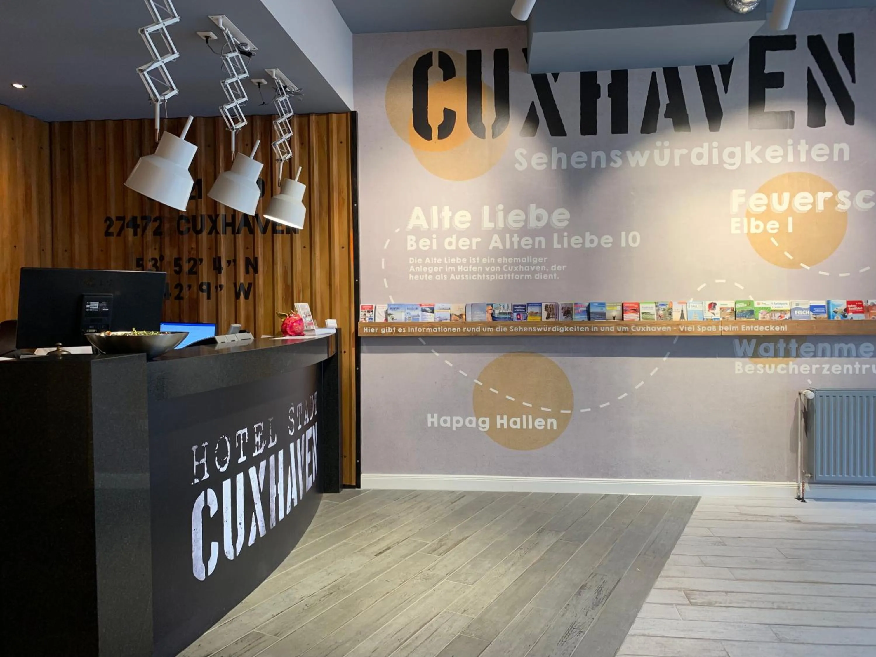 Lobby or reception in Hotel Stadt Cuxhaven