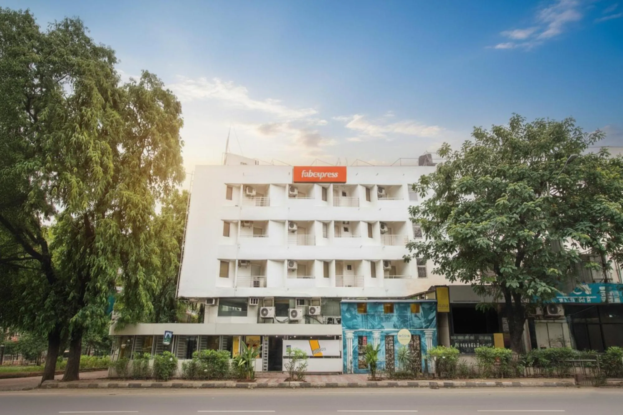 Facade/entrance in FabHotel Kalyan