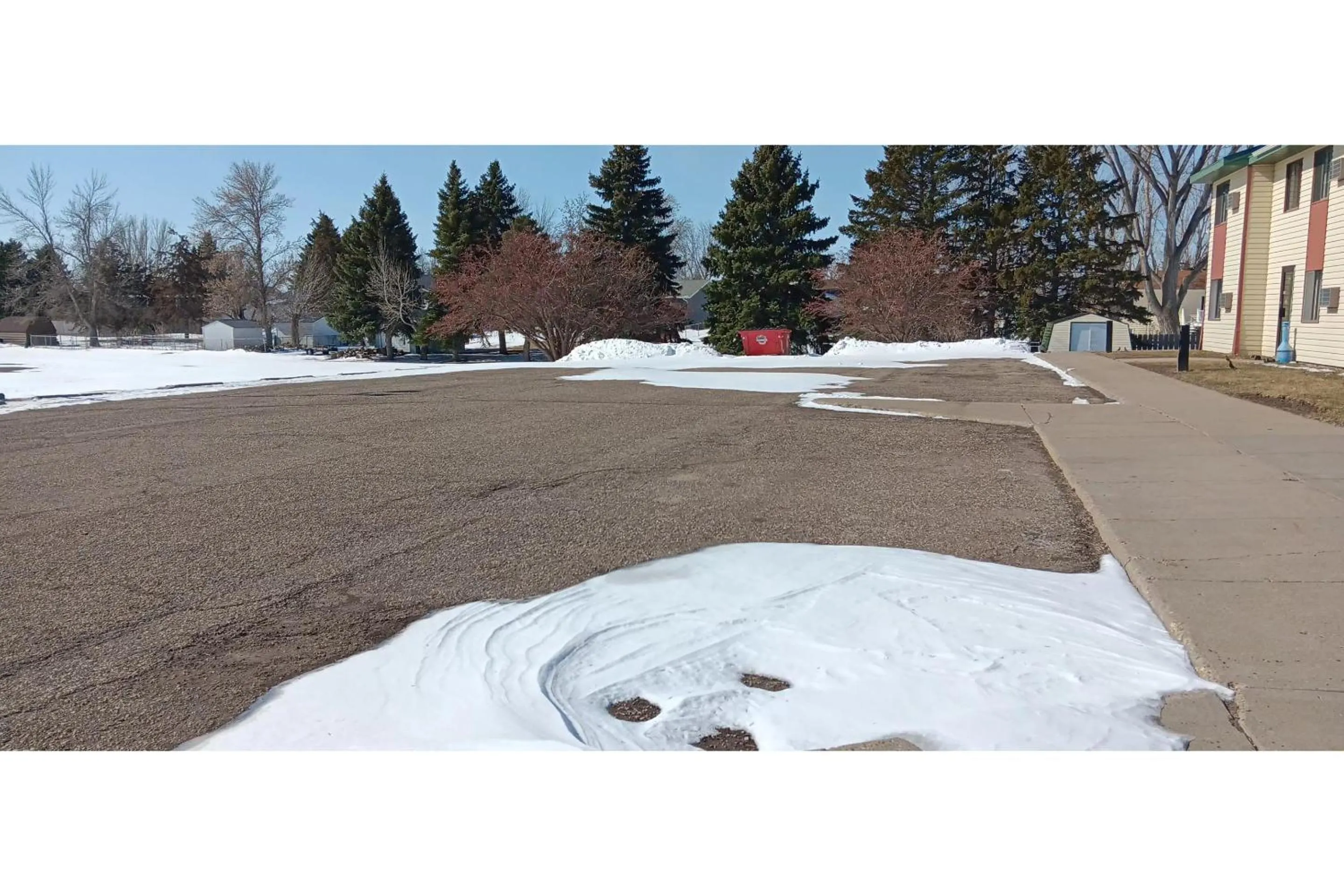 Facade/entrance in Scotwood Motel by OYO Washburn ND