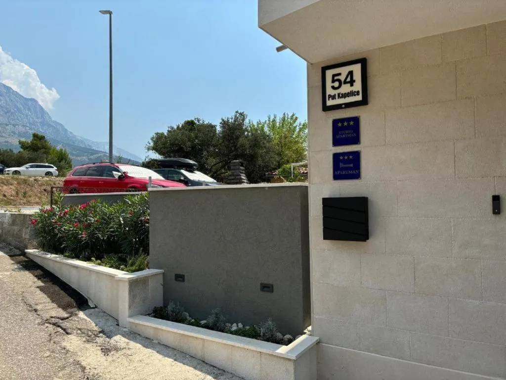 Apartments Adria