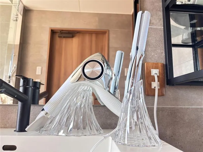 Photo of the whole room in Joytel Hotel Osaka Shinsekai