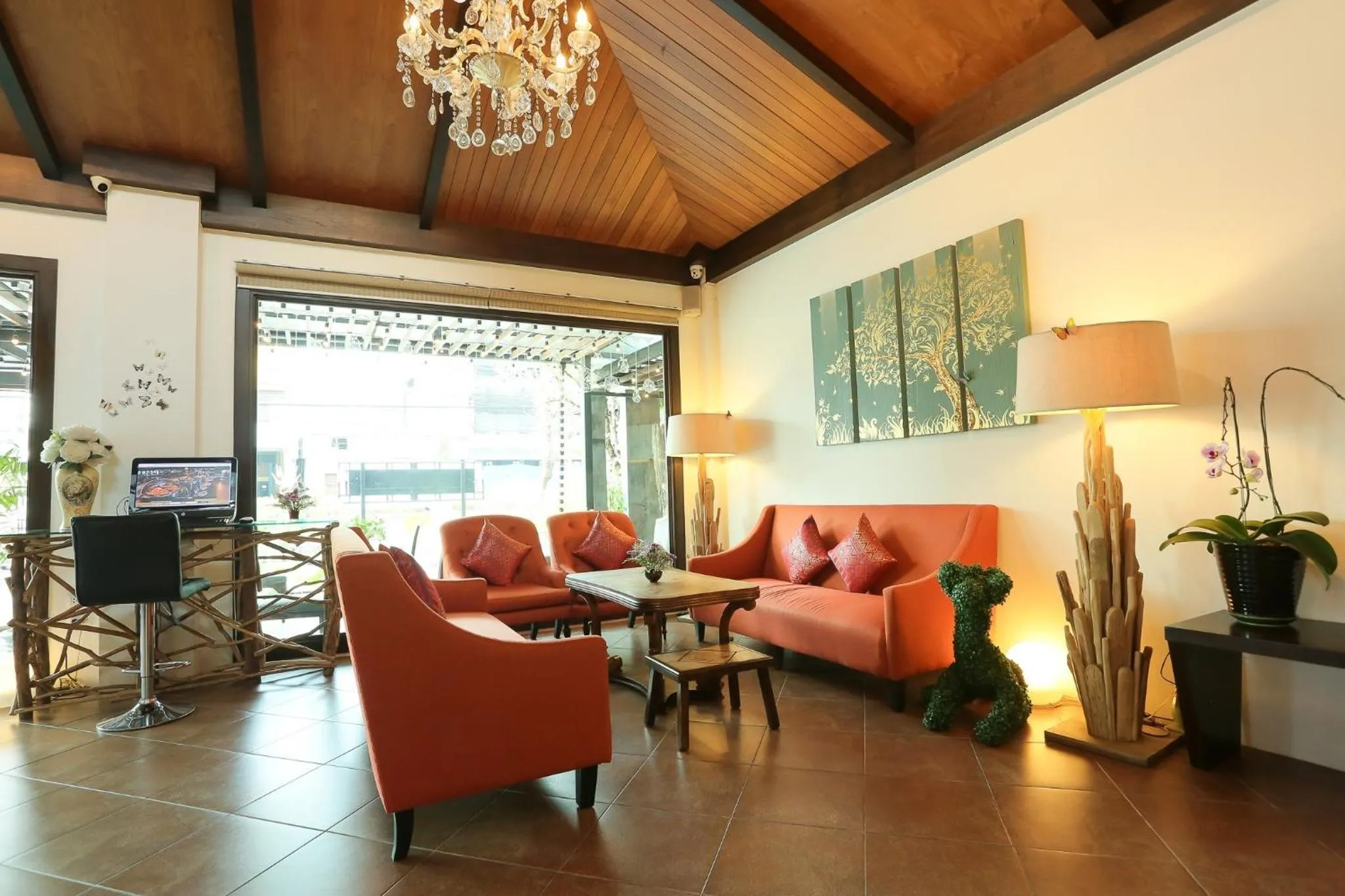Lobby or reception in Le Patta Resort & Hotel Chiang Rai