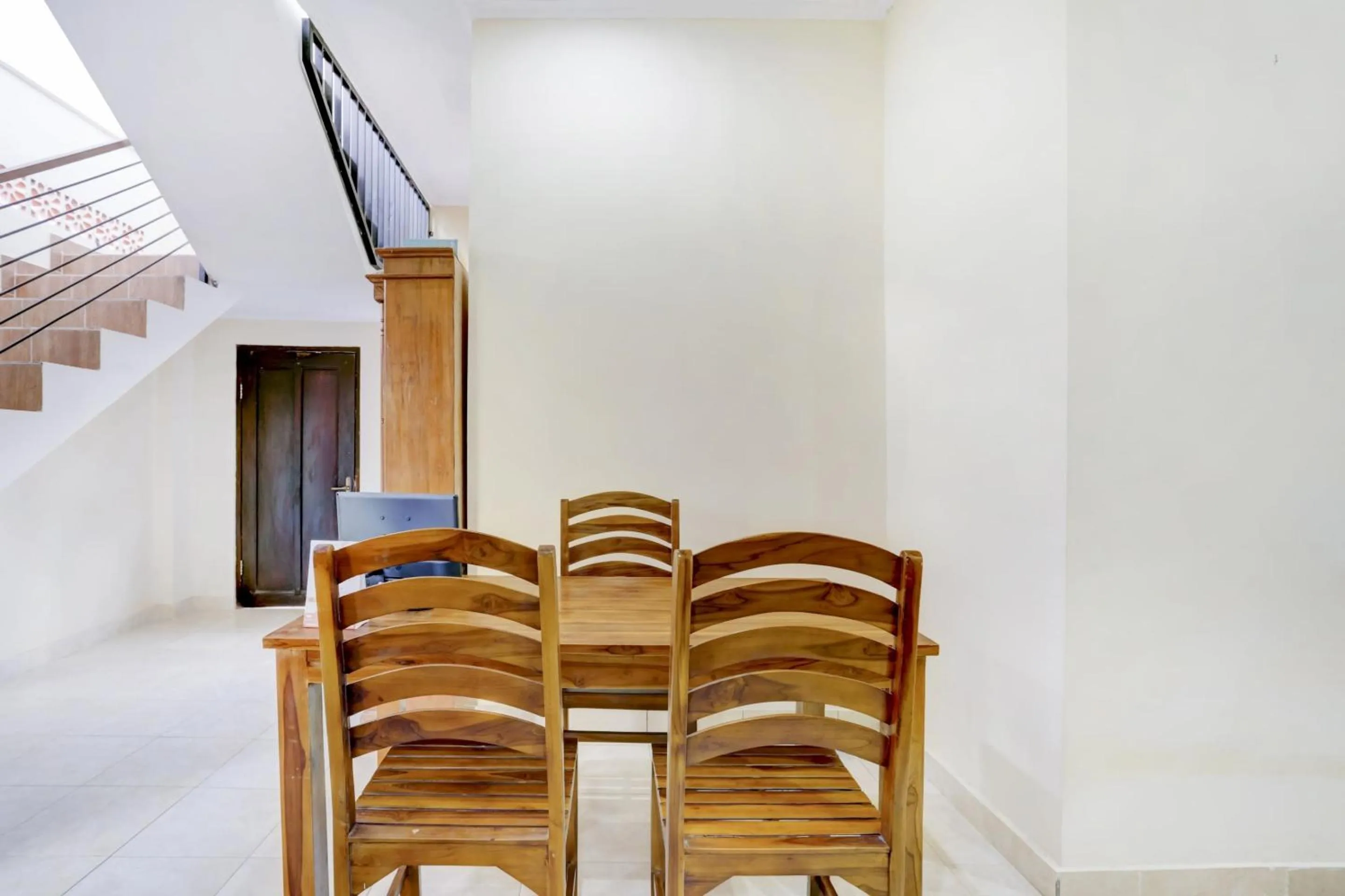 Lobby or reception in Hotel O Puri Kramas Canggu