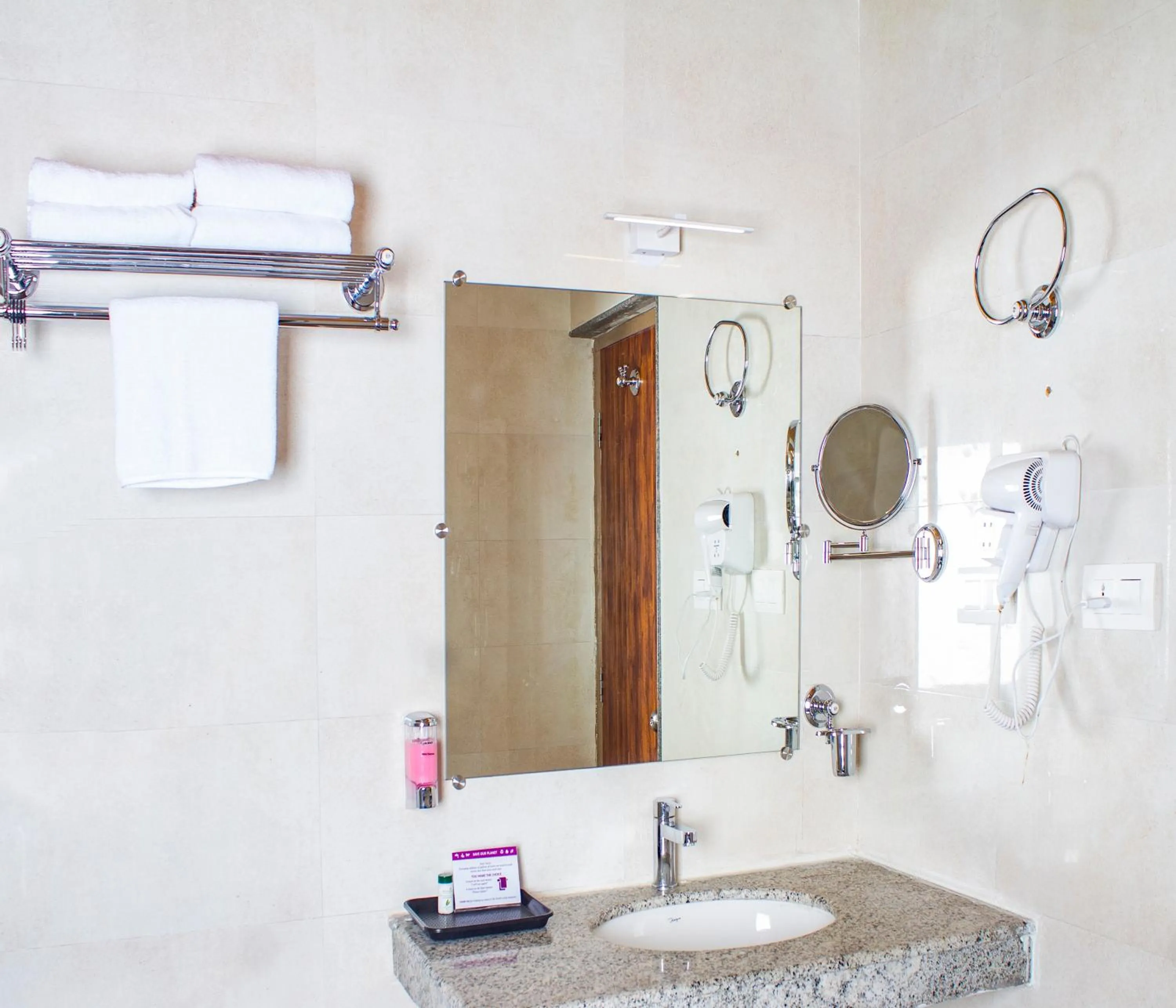 Bathroom in Yashshree Kanishka