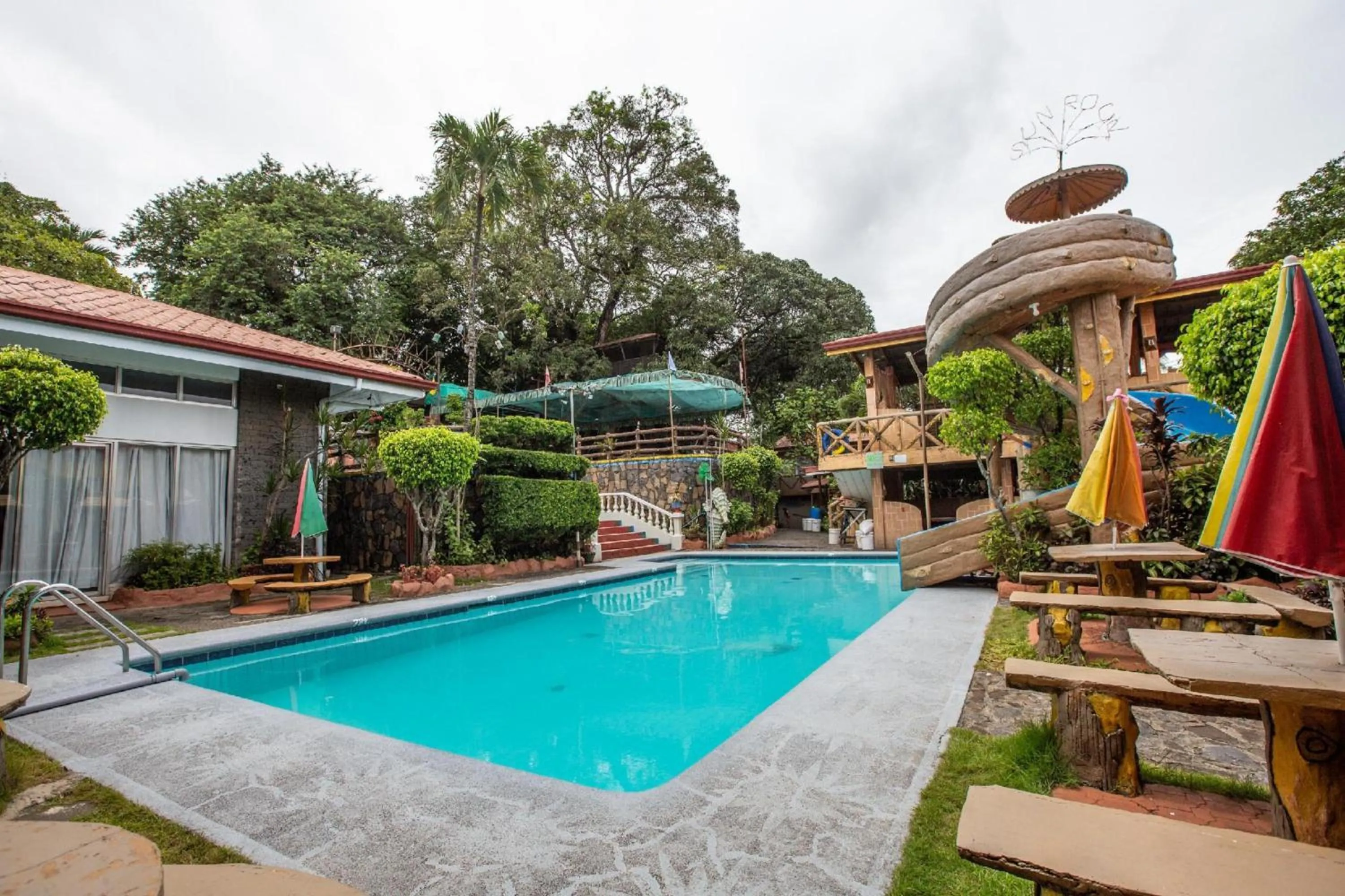 Property building in OYO 588 Sunrock Resort