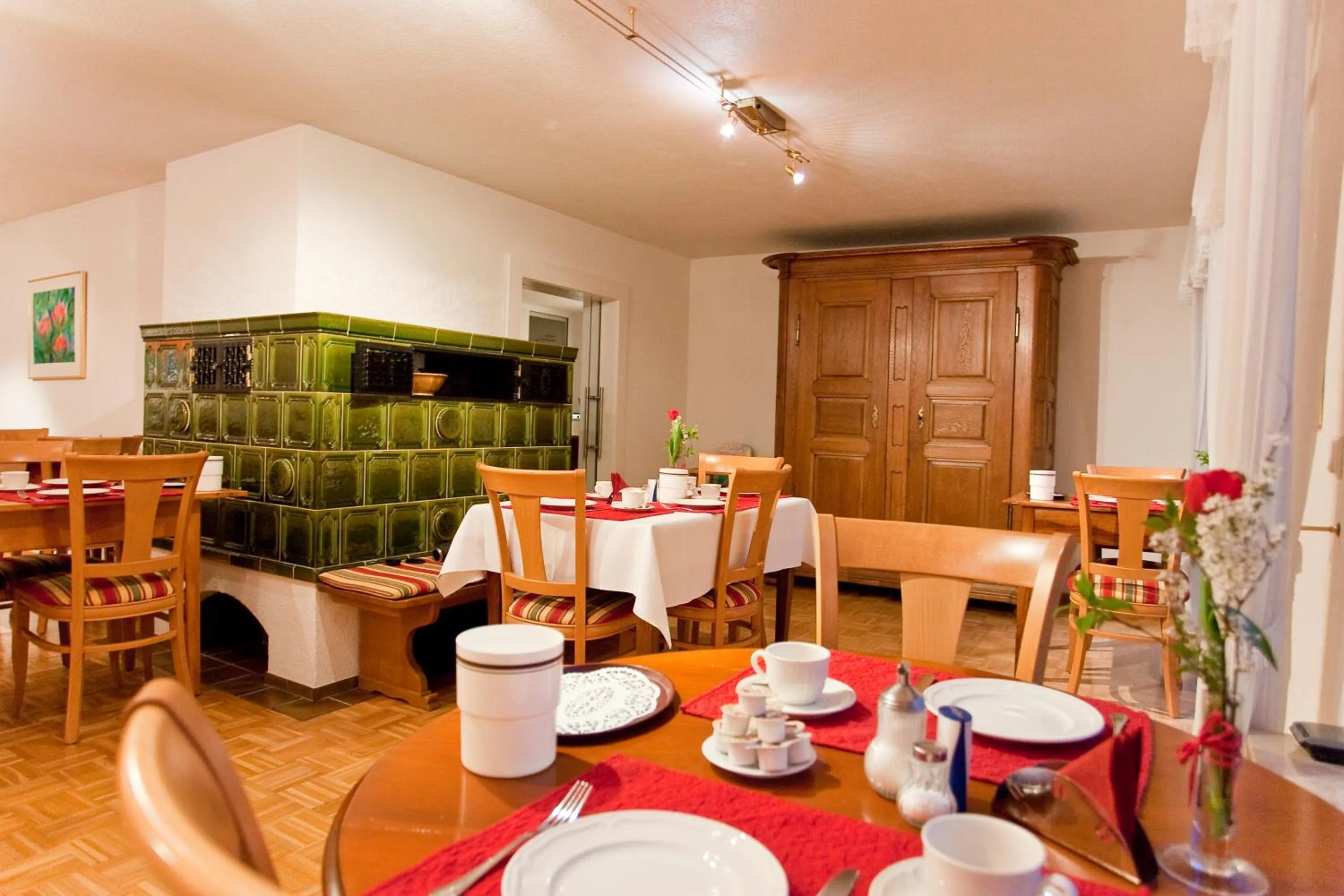 Restaurant/places to eat in Hotel garni Schacherer