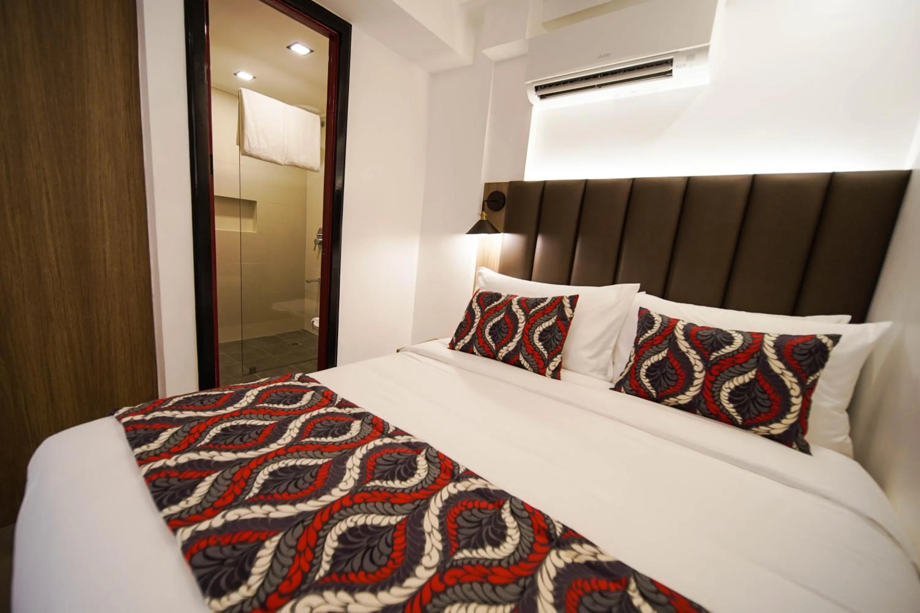 Bedroom, Bed in UNWND Boutique Hotel Makati
