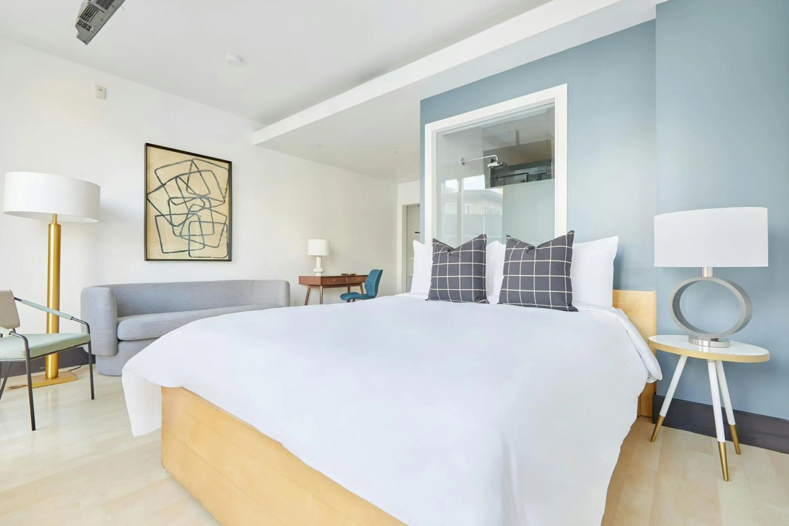 Bedroom, Bed in The Beverley Hotel Queen West, Sonder by Marriott Bonvoy